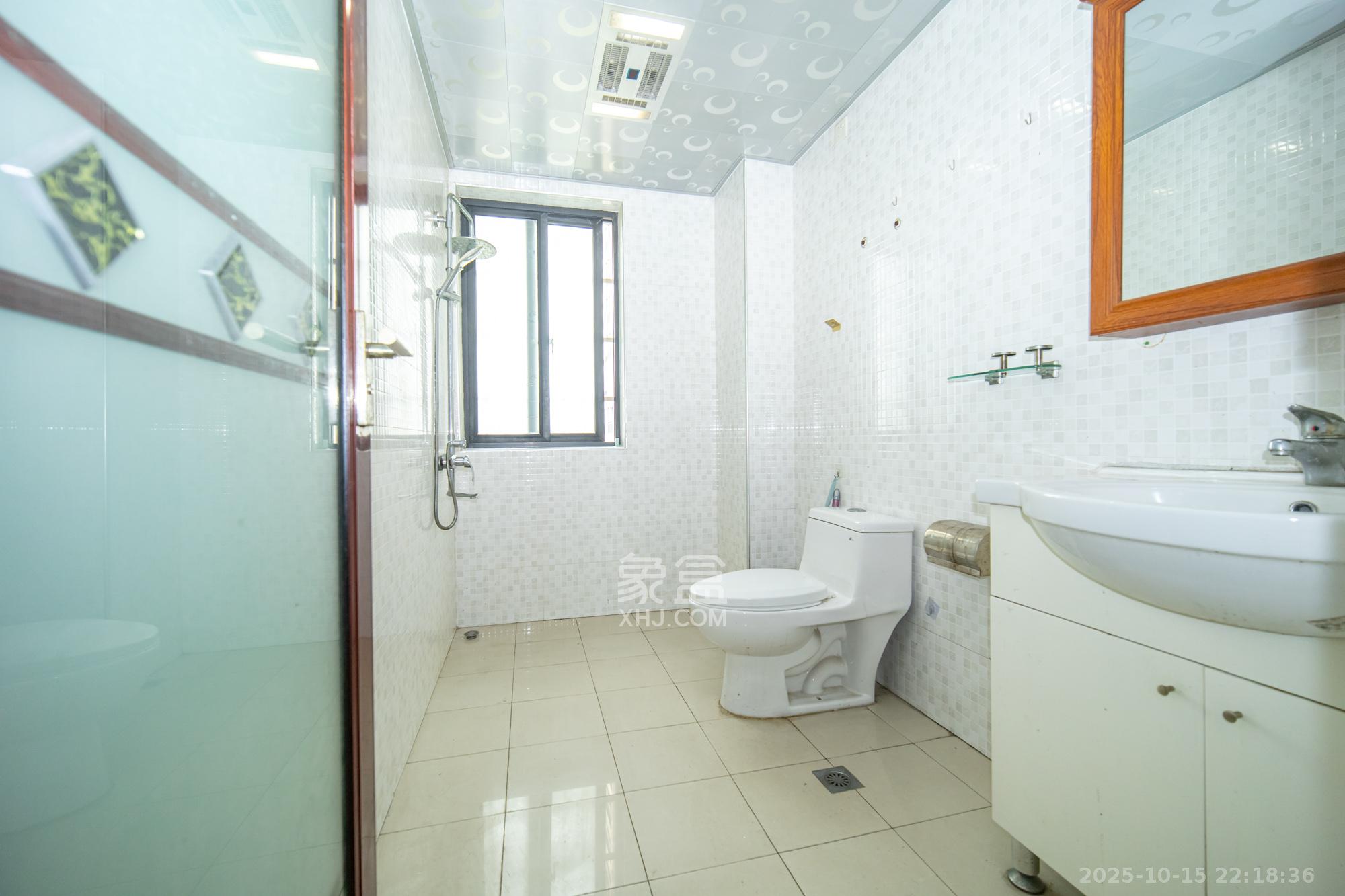 尚都花园城  3室2厅1卫    75.0万 尚都花园城  3室2厅1卫    75.0万卫生间