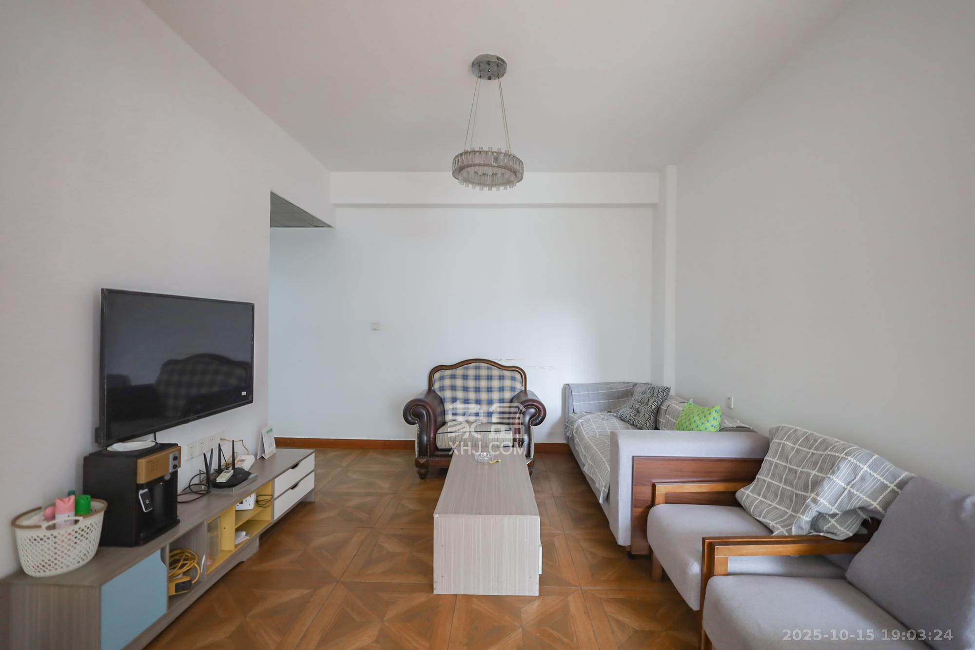 华韵城市海岸(城市水岸苑)  5室2厅2卫    229.0万 华韵城市海岸(城市水岸苑)  5室2厅2卫    229.0万其他