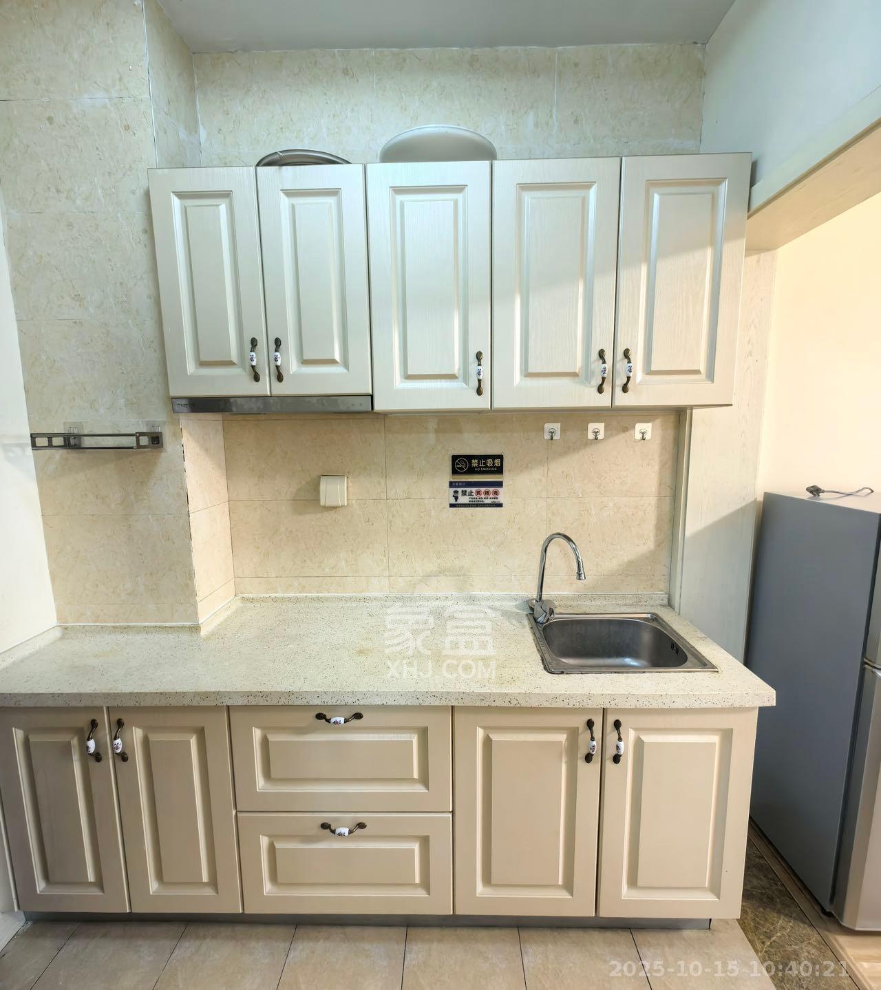 万芙锦城  1室1厅1卫    1600.0元/月室内图