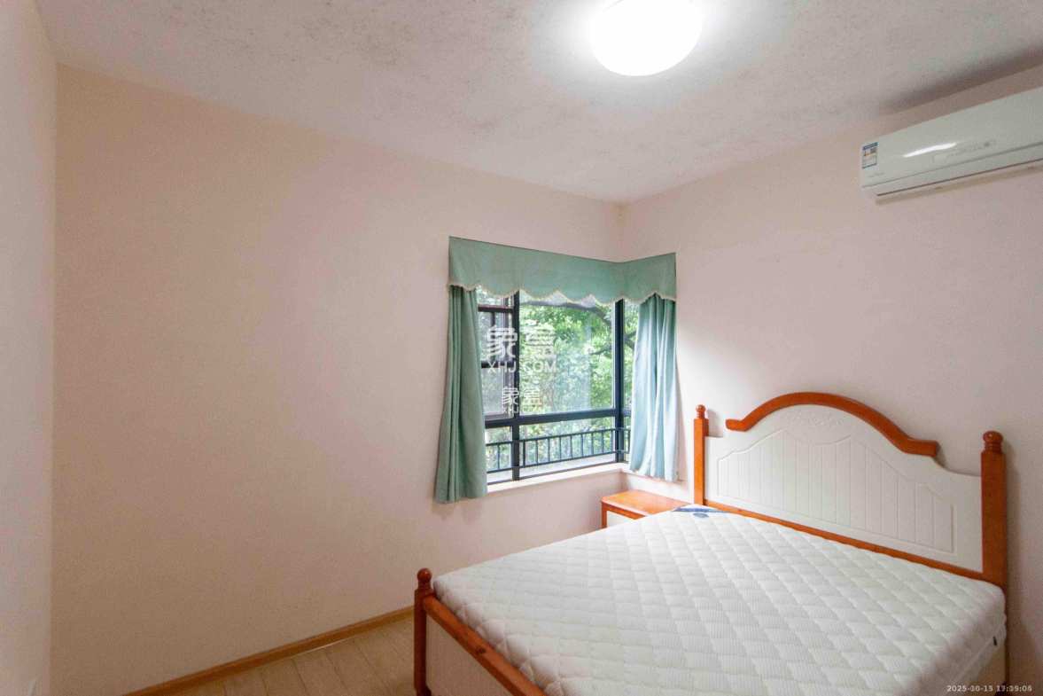 中海梅溪湖壹号  3室2厅1卫    2600.0元/月 中海梅溪湖壹号  3室2厅1卫    2600.0元/月室内图