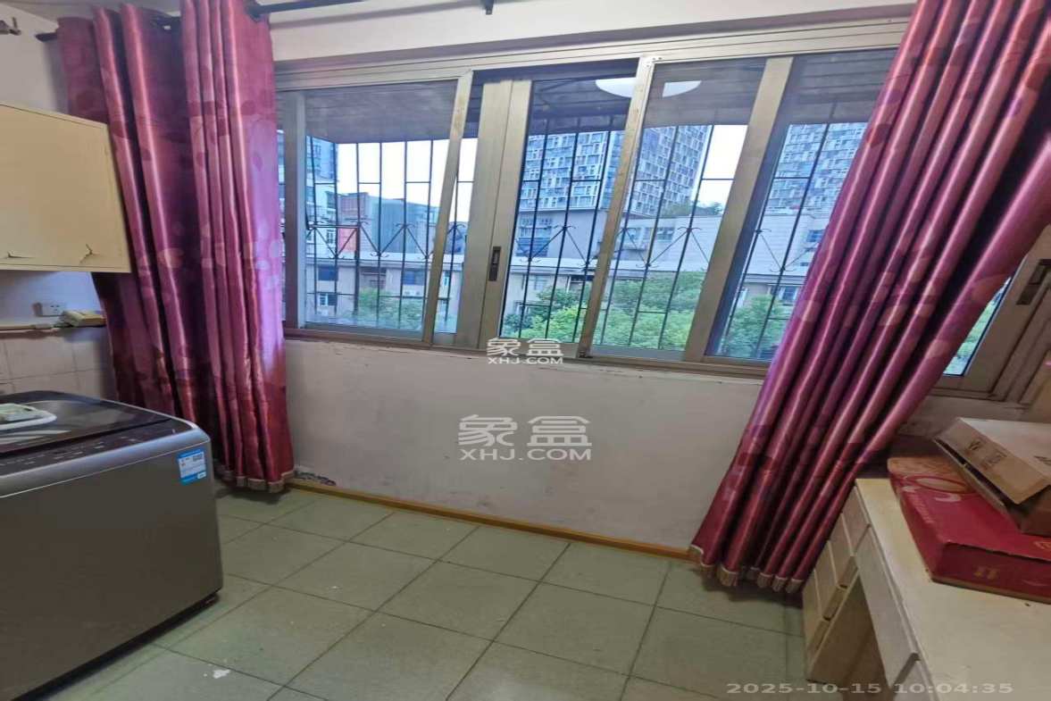 省水院宿舍 2室2厅1卫 1800.0元/月 省水院宿舍 2室2厅1卫 1800.0元/月室内图