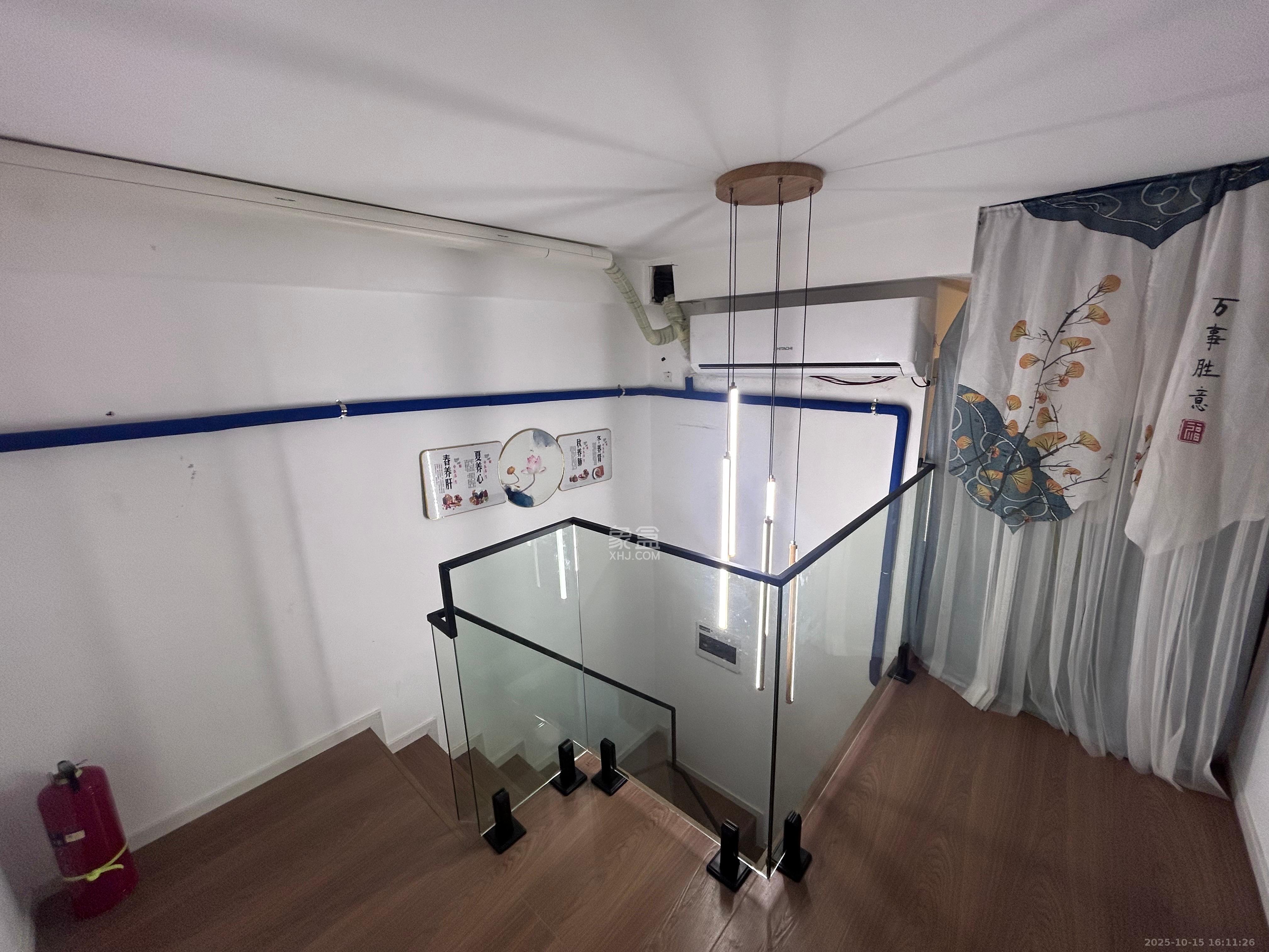 卓越中寰 1室0厅0卫 3500.0元/月 卓越中寰 1室0厅0卫 3500.0元/月室内图