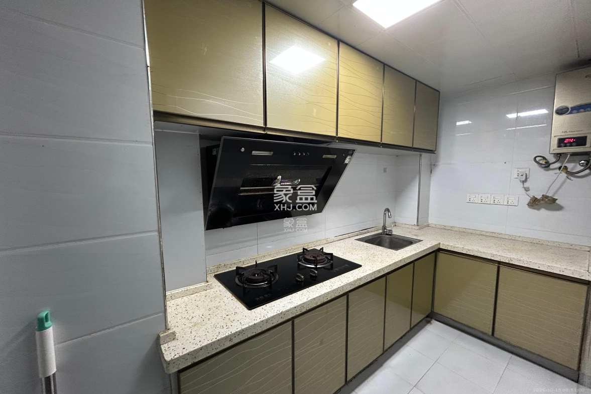 安泰嘉园(湘府邻伴) 3室2厅1卫 2200.0元/月 安泰嘉园(湘府邻伴) 3室2厅1卫 2200.0元/月室内图