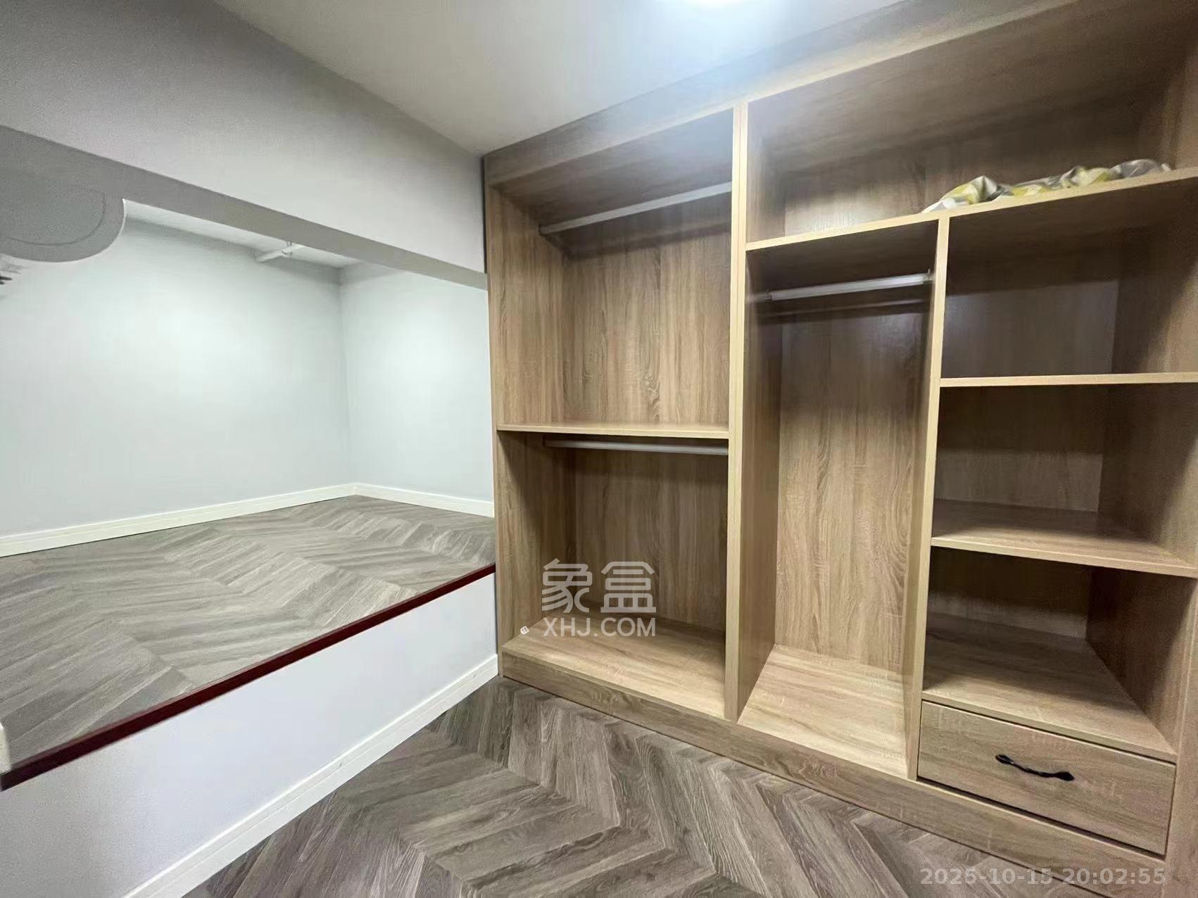 洋湖时代  1室1厅2卫    1800.0元/月室内图