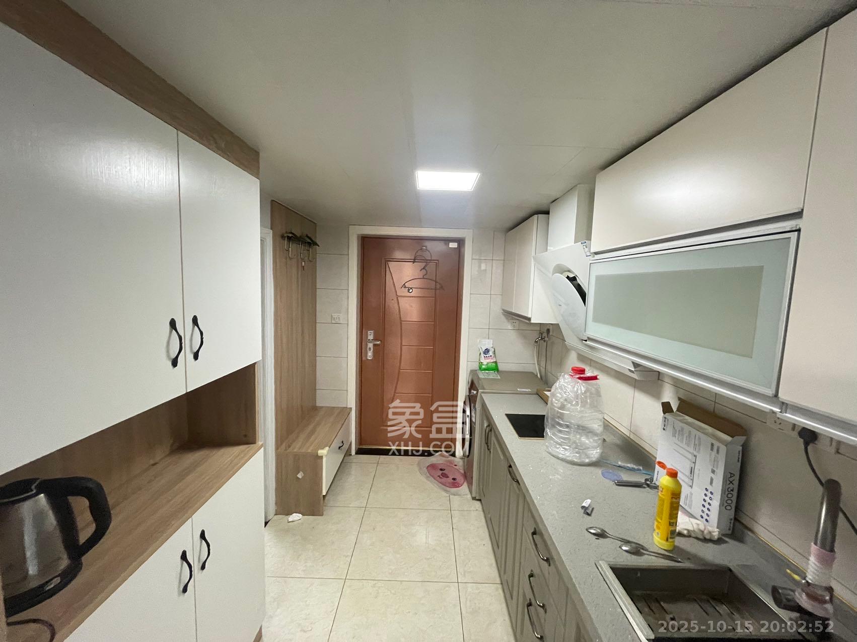 洋湖时代  1室1厅2卫    1800.0元/月室内图