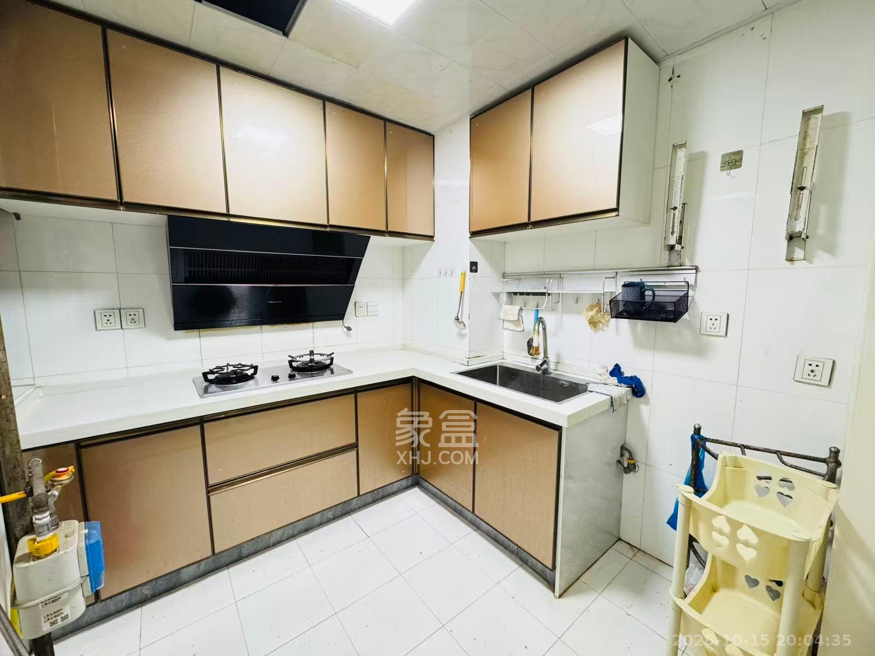 南国新城  2室1厅1卫    1800.0元/月室内图