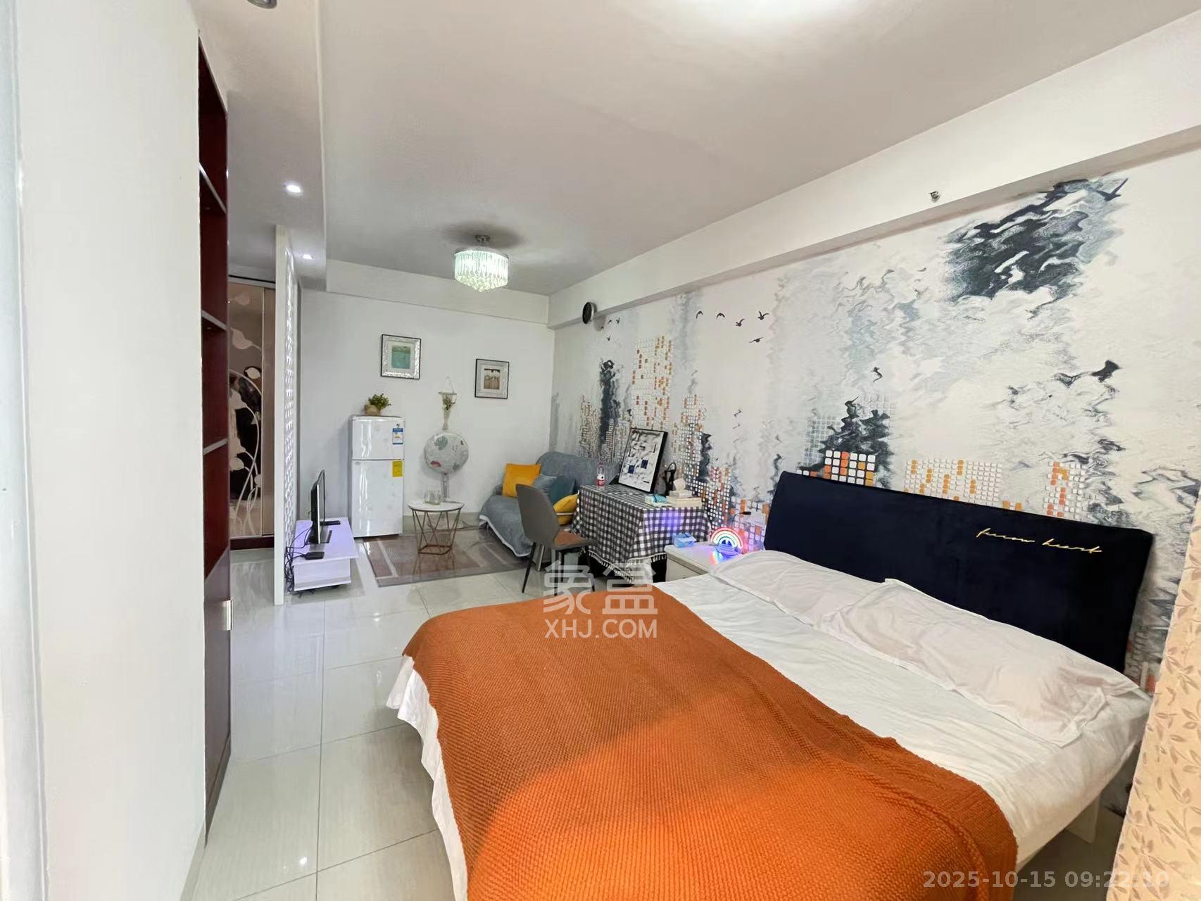 君悦紫园  1室1厅1卫    1800.0元/月