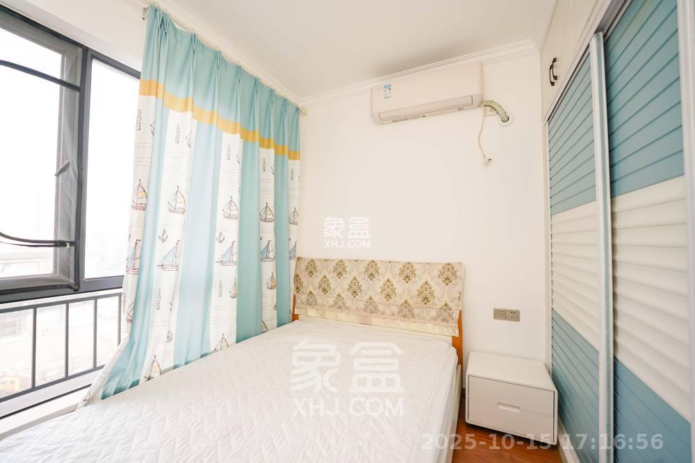 五矿万境蓝山  3室2厅1卫    2000.0元/月 五矿万境蓝山  3室2厅1卫    2000.0元/月室内图