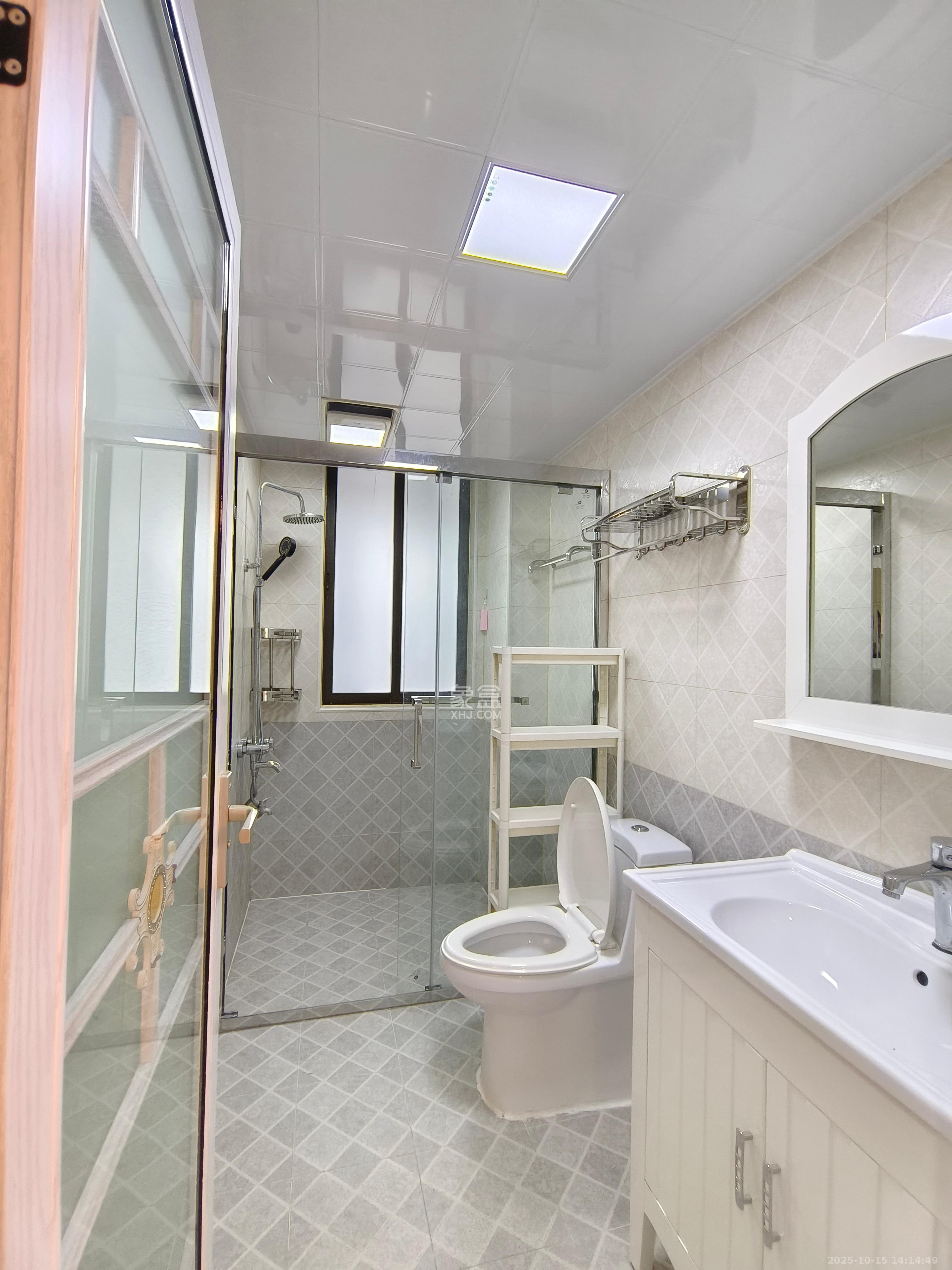 保利西海岸A区  4室2厅2卫    4300.0元/月 保利西海岸A区  4室2厅2卫    4300.0元/月室内图