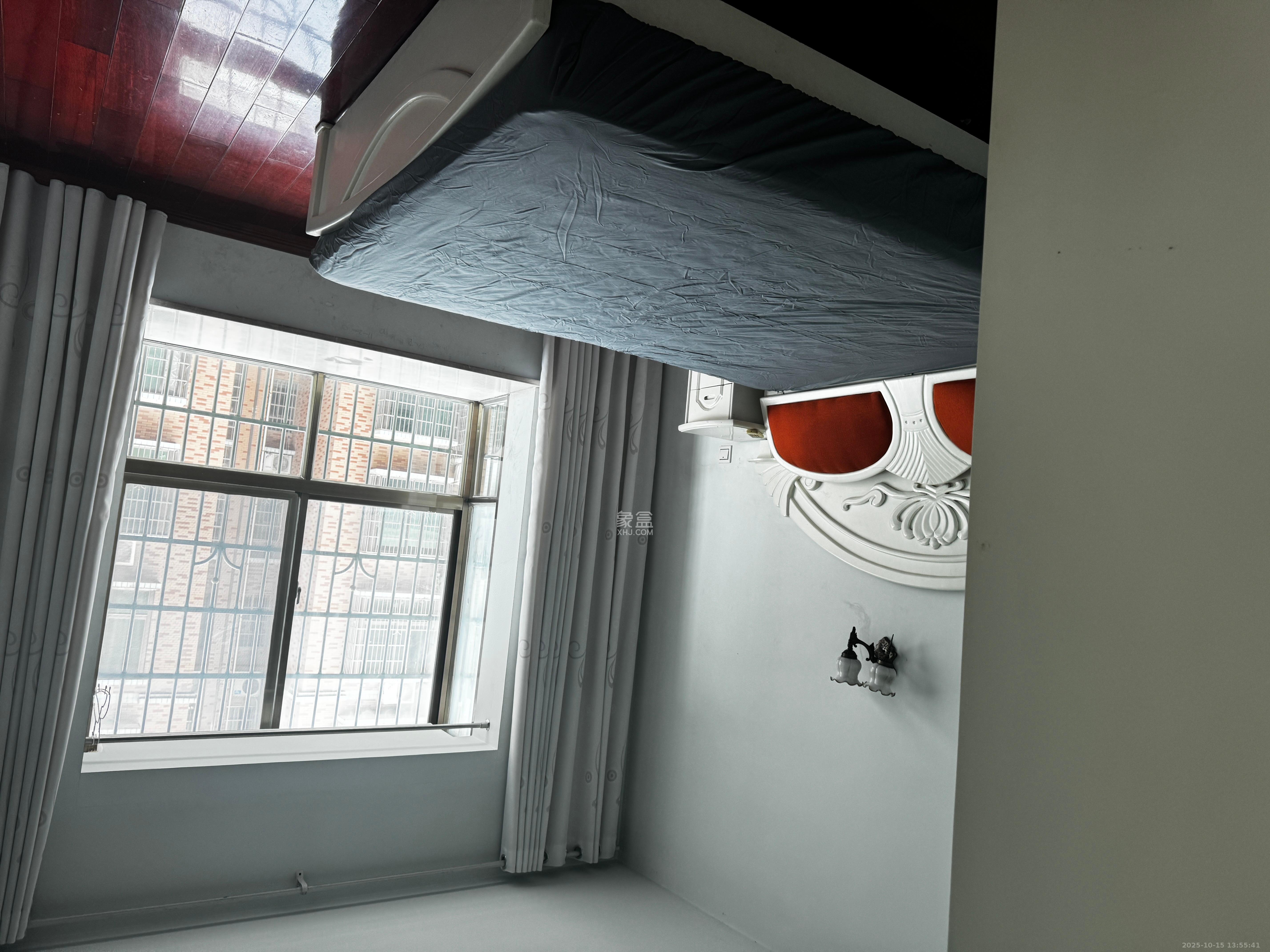 白田安置小区 3室2厅2卫 2500.0元/月 白田安置小区 3室2厅2卫 2500.0元/月室内图