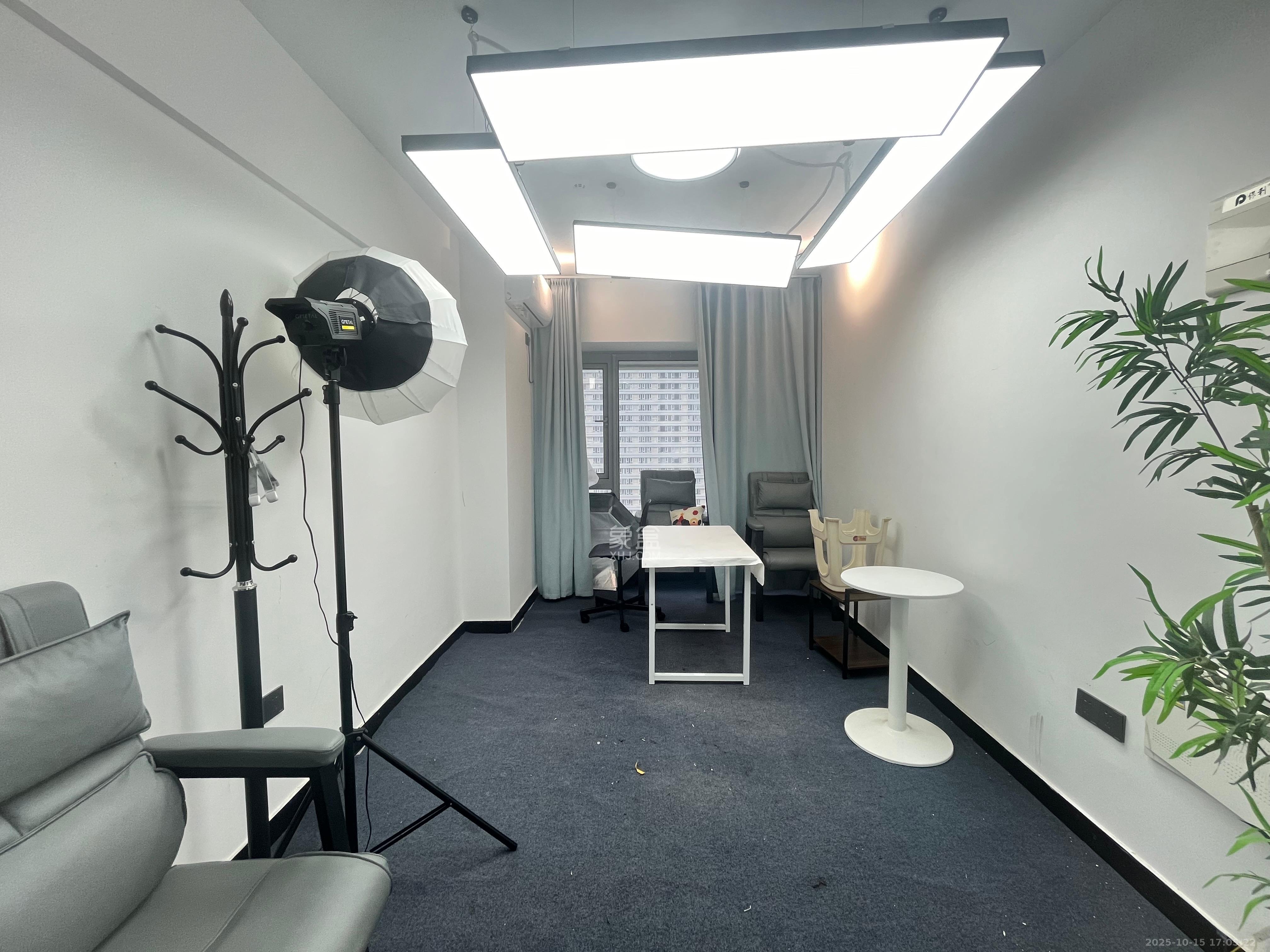 保利天禧EF区  1室1厅1卫    1500.0元/月 保利天禧EF区  1室1厅1卫    1500.0元/月室内图