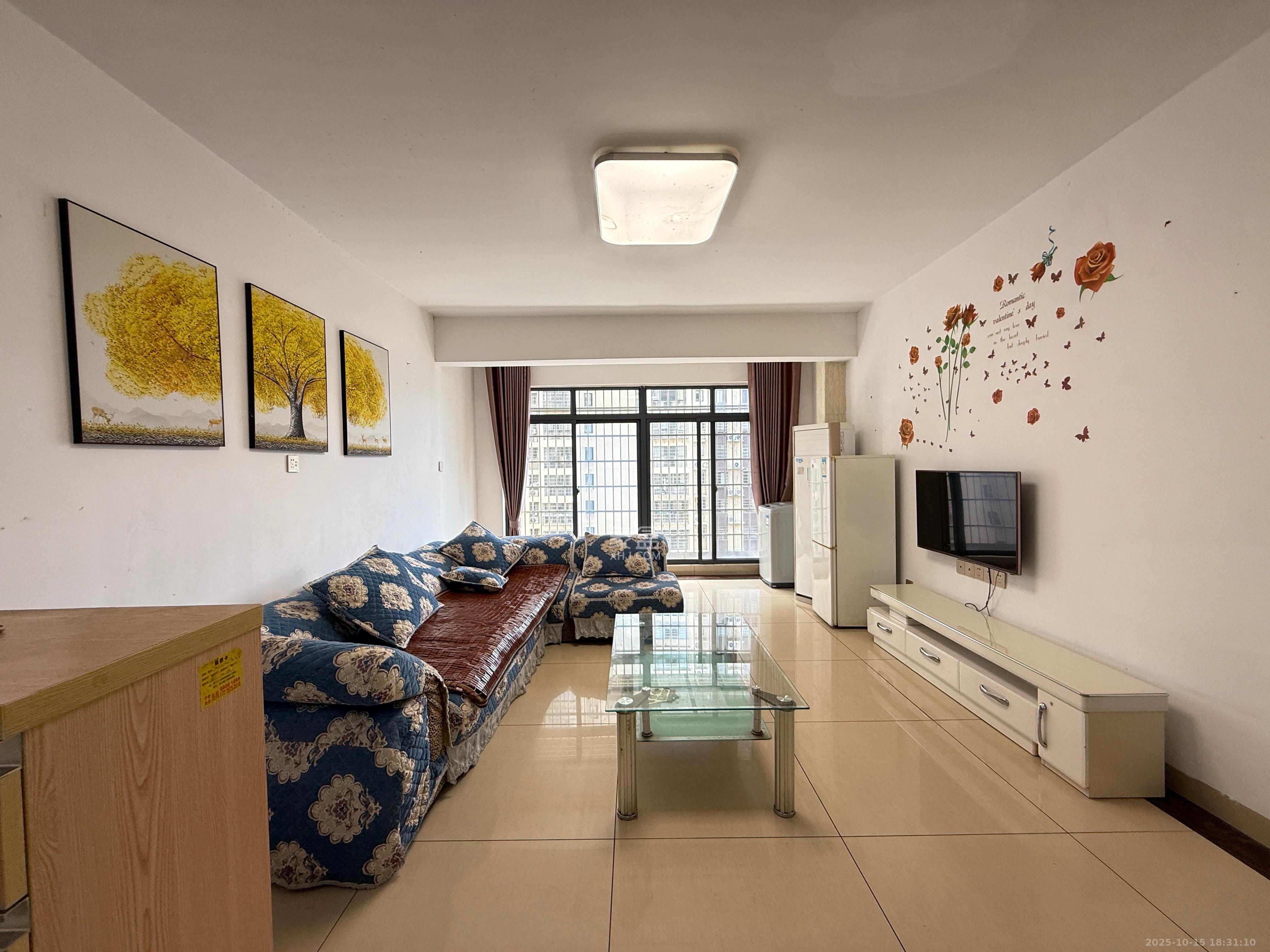 金富星城 1室2厅1卫 1500.0元/月 金富星城 1室2厅1卫 1500.0元/月室内图