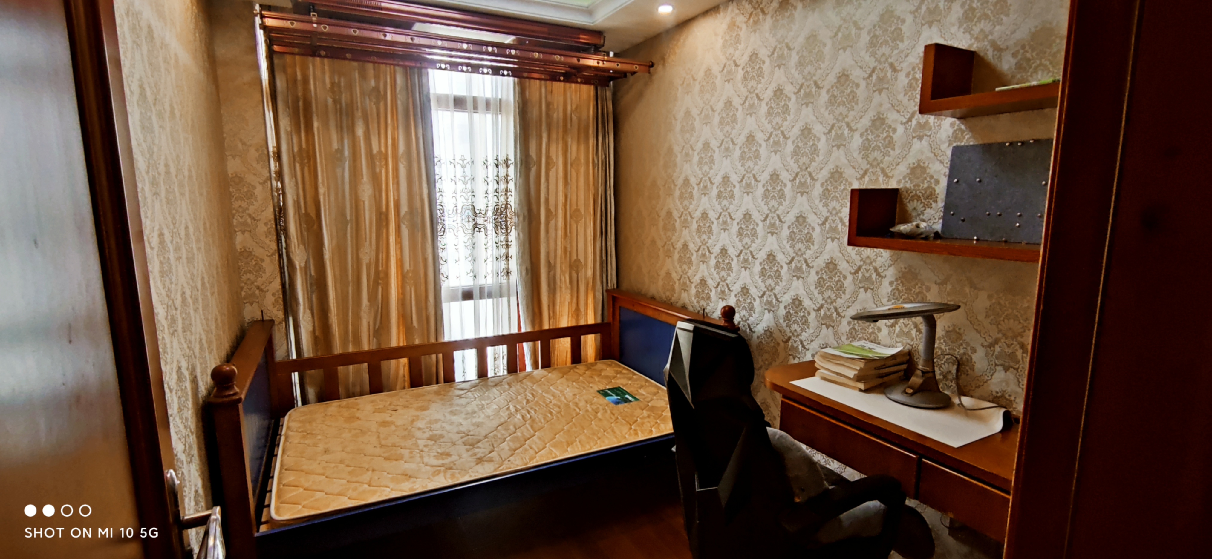 梓山湖公馆  3室2厅2卫    2680.0元/月