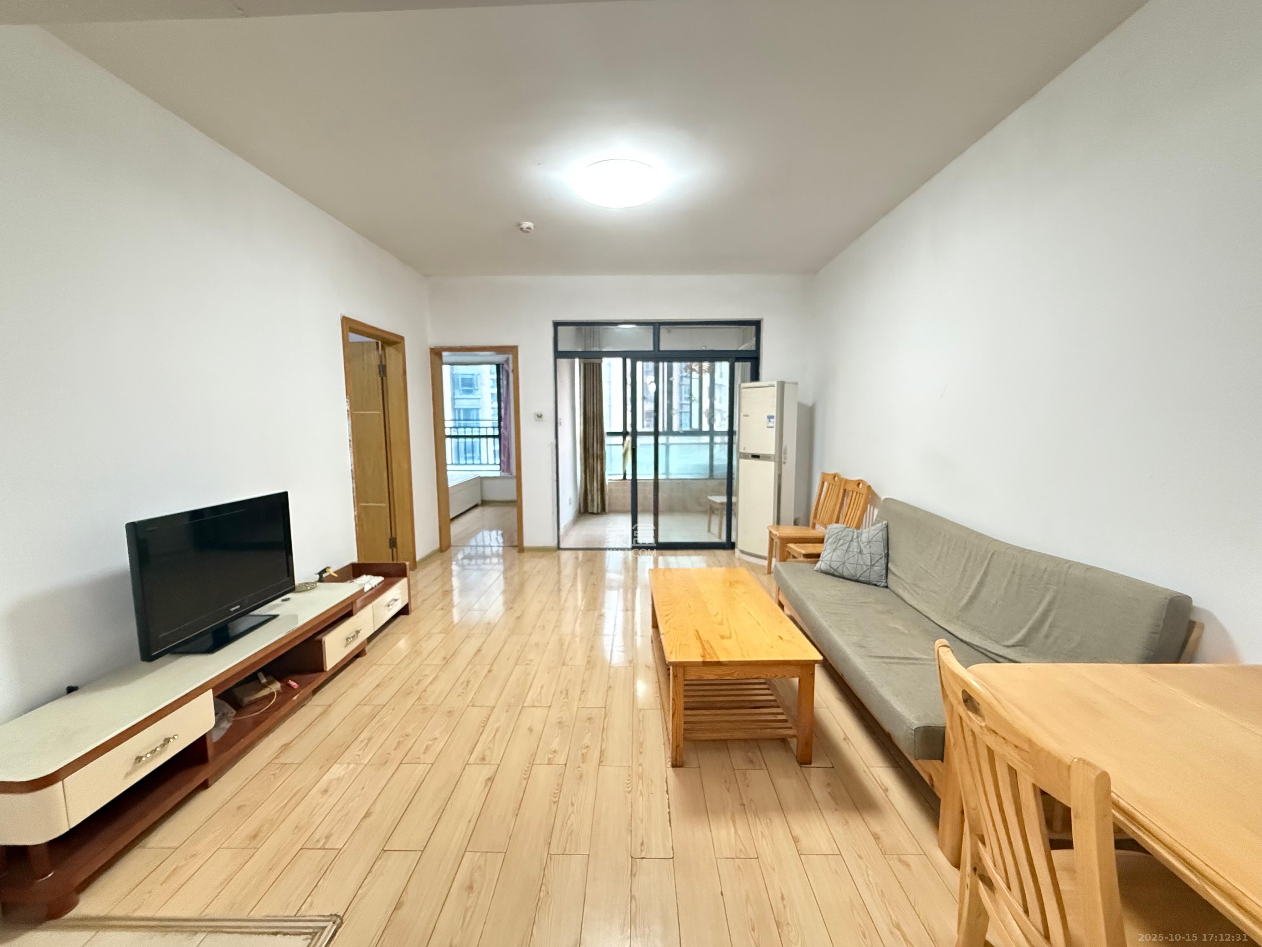 湘府9号  2室1厅1卫    1800.0元/月室内图