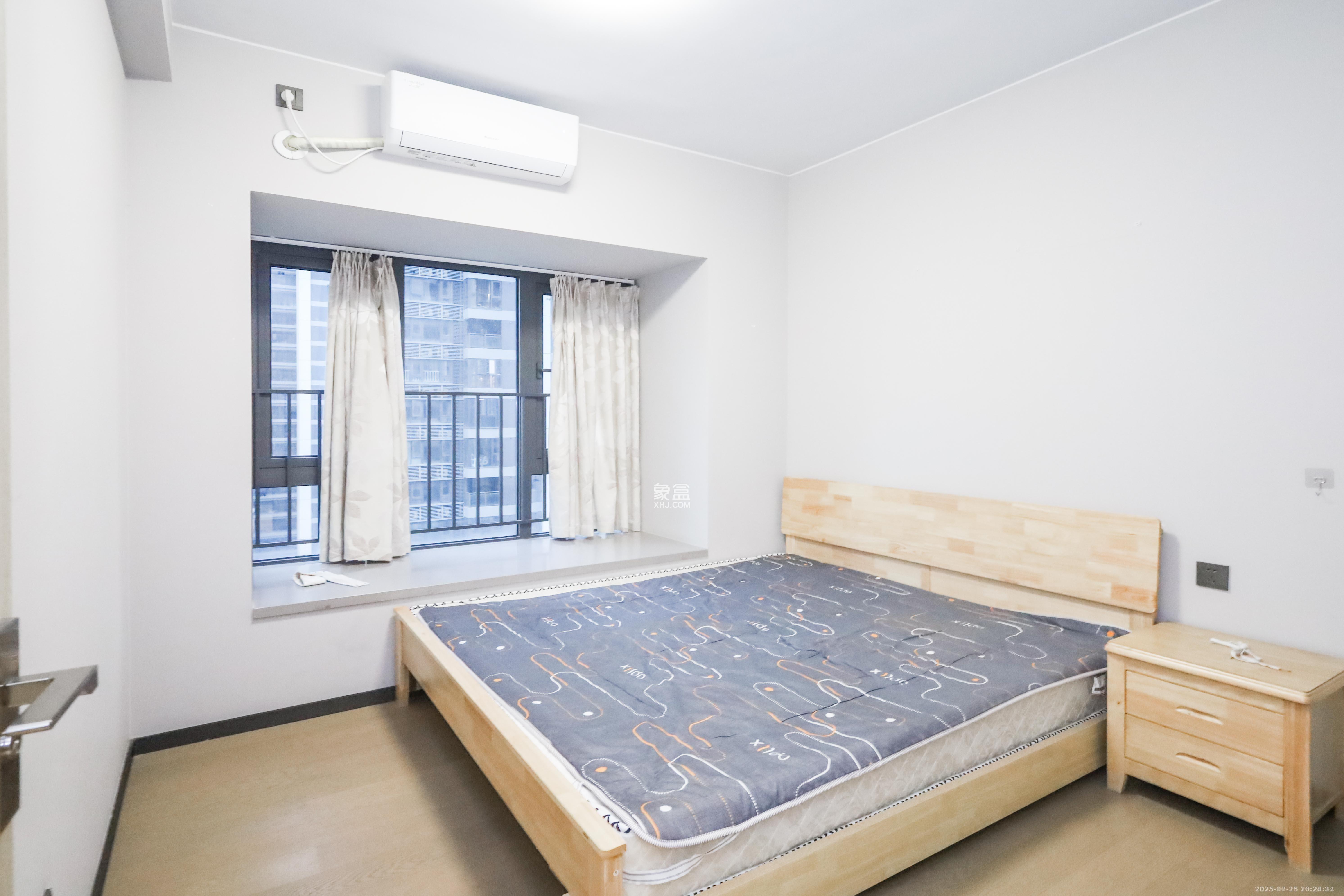 时代梅溪领峰  3室2厅2卫    2600.0元/月 时代梅溪领峰  3室2厅2卫    2600.0元/月室内图