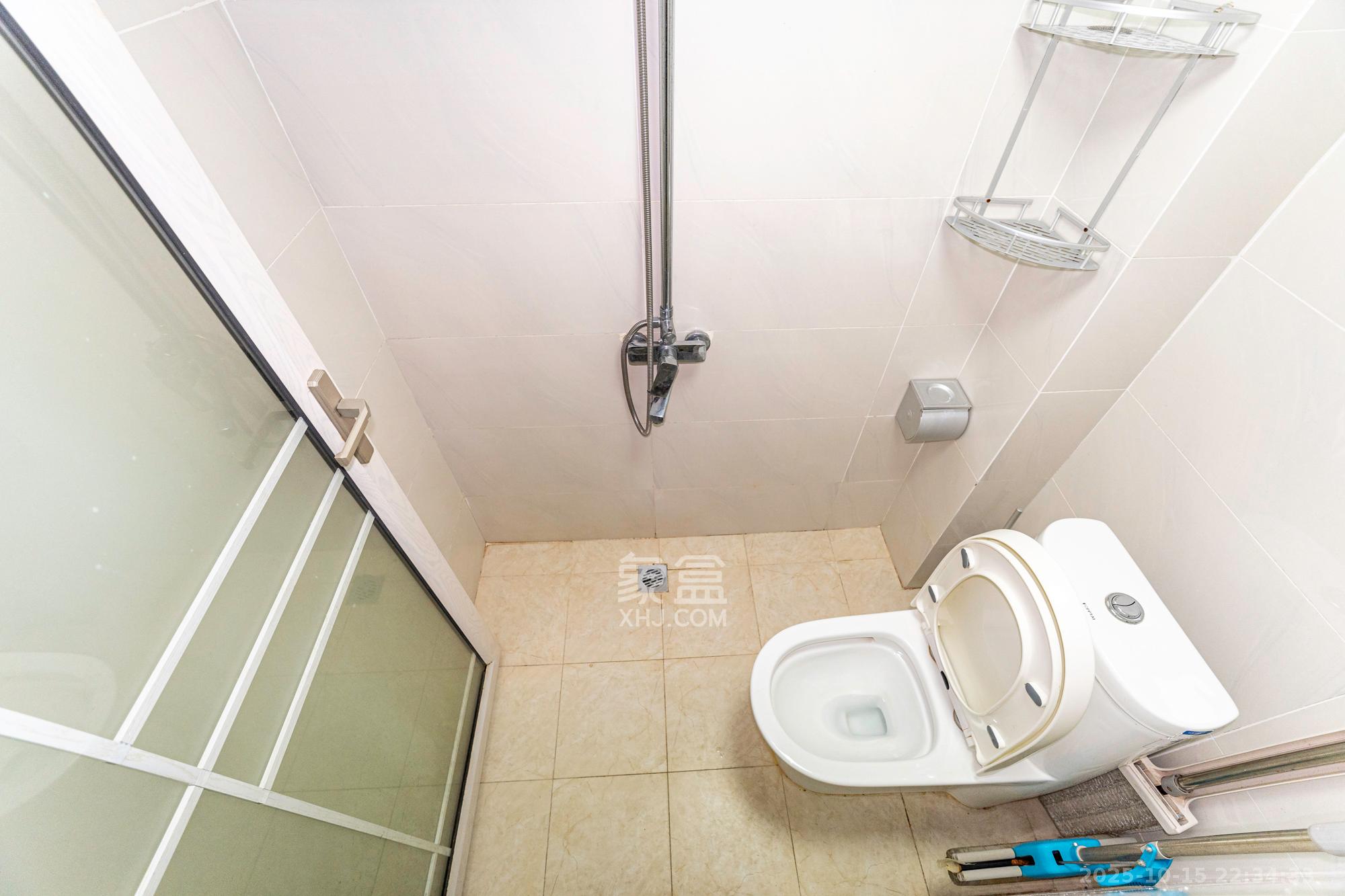 弘坤云寓  1室1厅1卫    29.5万卫生间