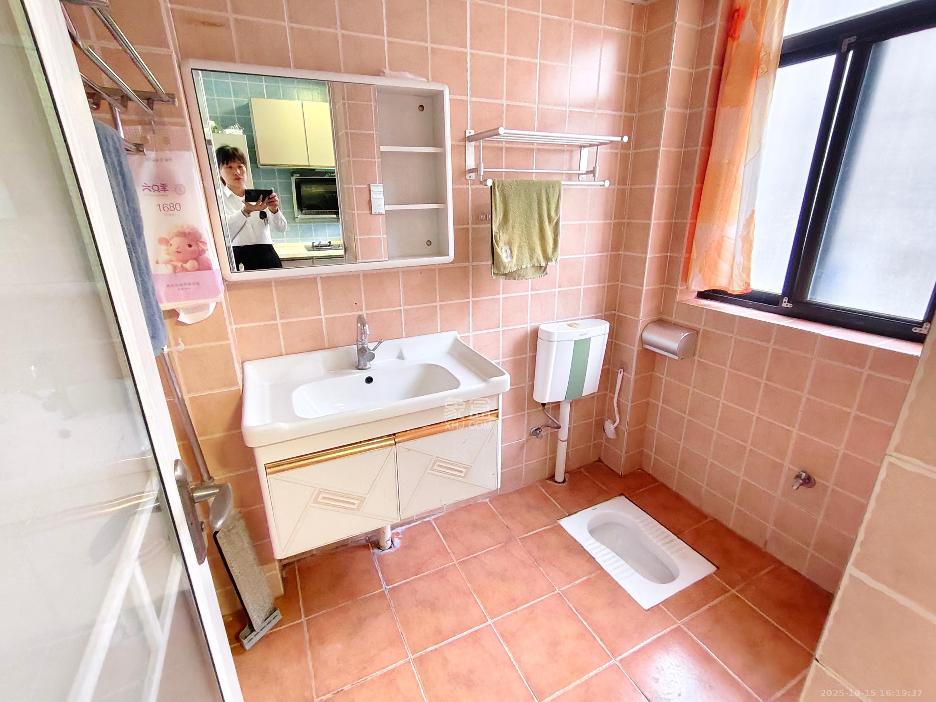 欣积福湾二期 2室2厅1卫 1280.0元/月 欣积福湾二期 2室2厅1卫 1280.0元/月室内图