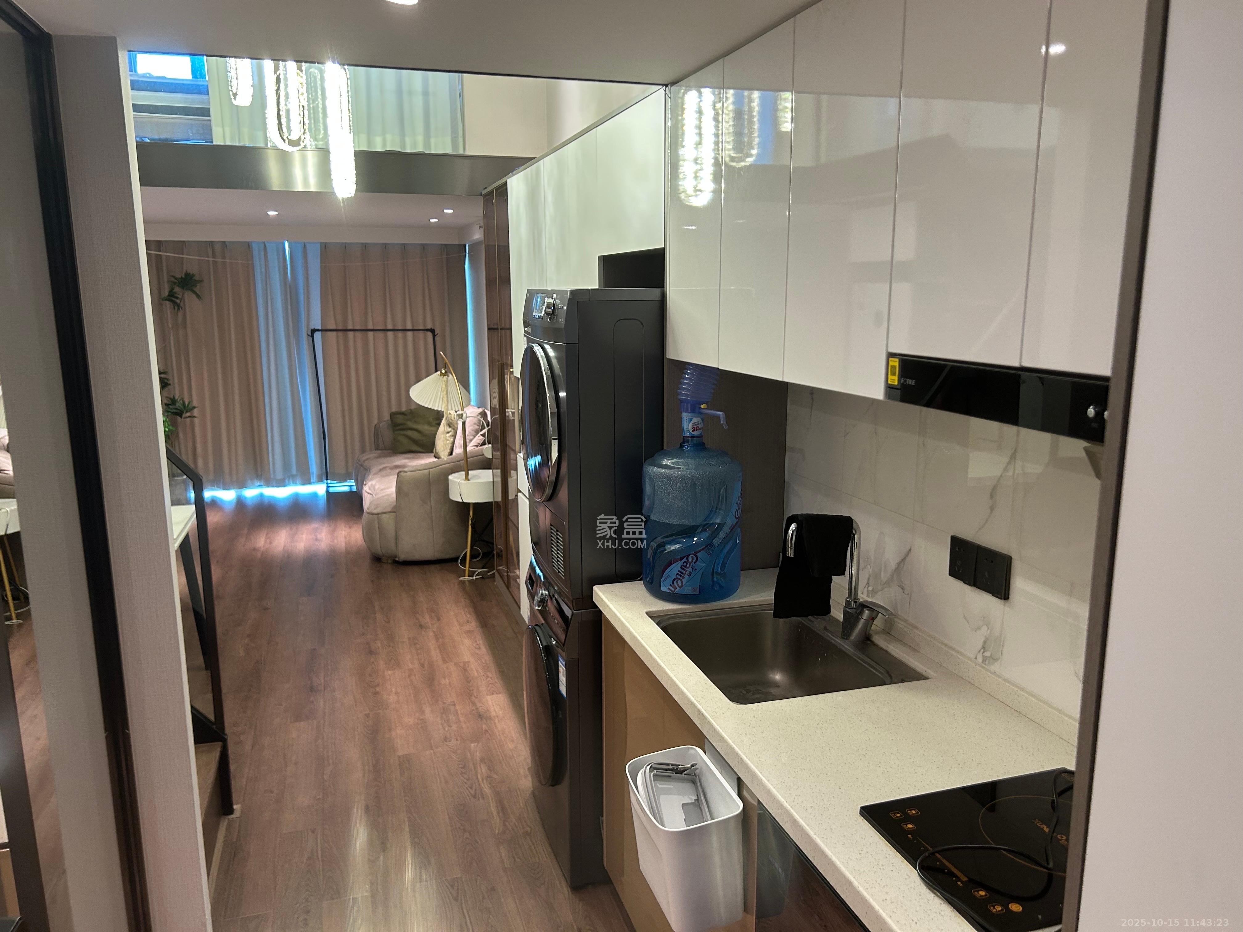 达美寰宇中心  2室1厅1卫    3800.0元/月