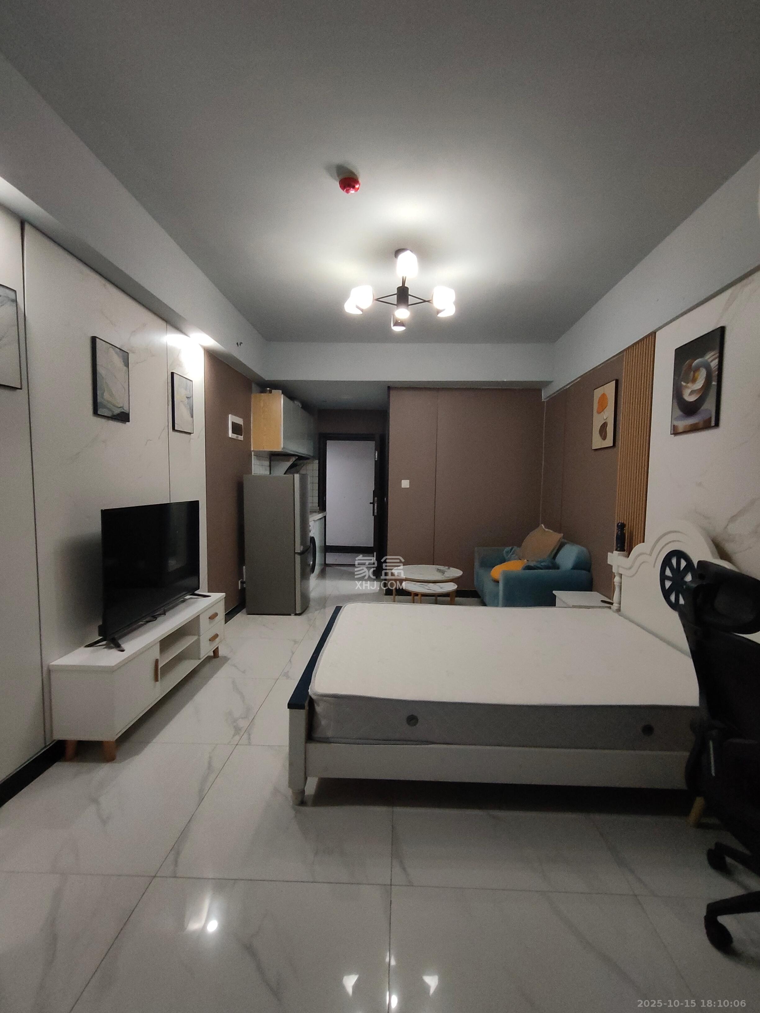 裕天国际商汇中心  1室1厅1卫    1500.0元/月 裕天国际商汇中心  1室1厅1卫    1500.0元/月室内图