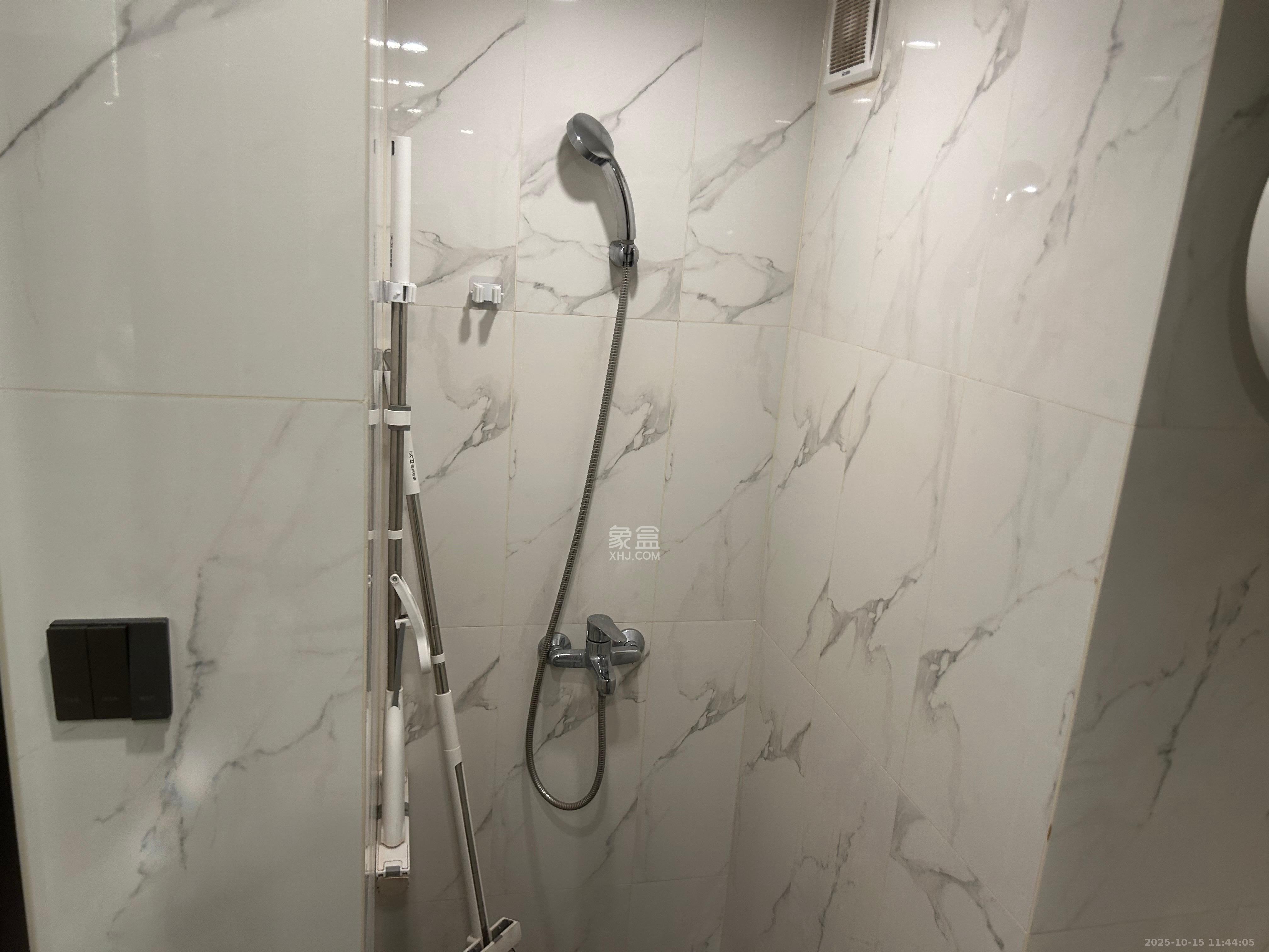 达美寰宇中心  2室1厅1卫    3800.0元/月室内图