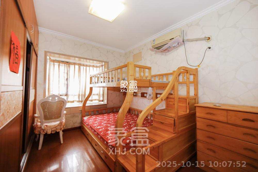 上海城小区 2室2厅1卫 1800.0元/月 上海城小区 2室2厅1卫 1800.0元/月室内图