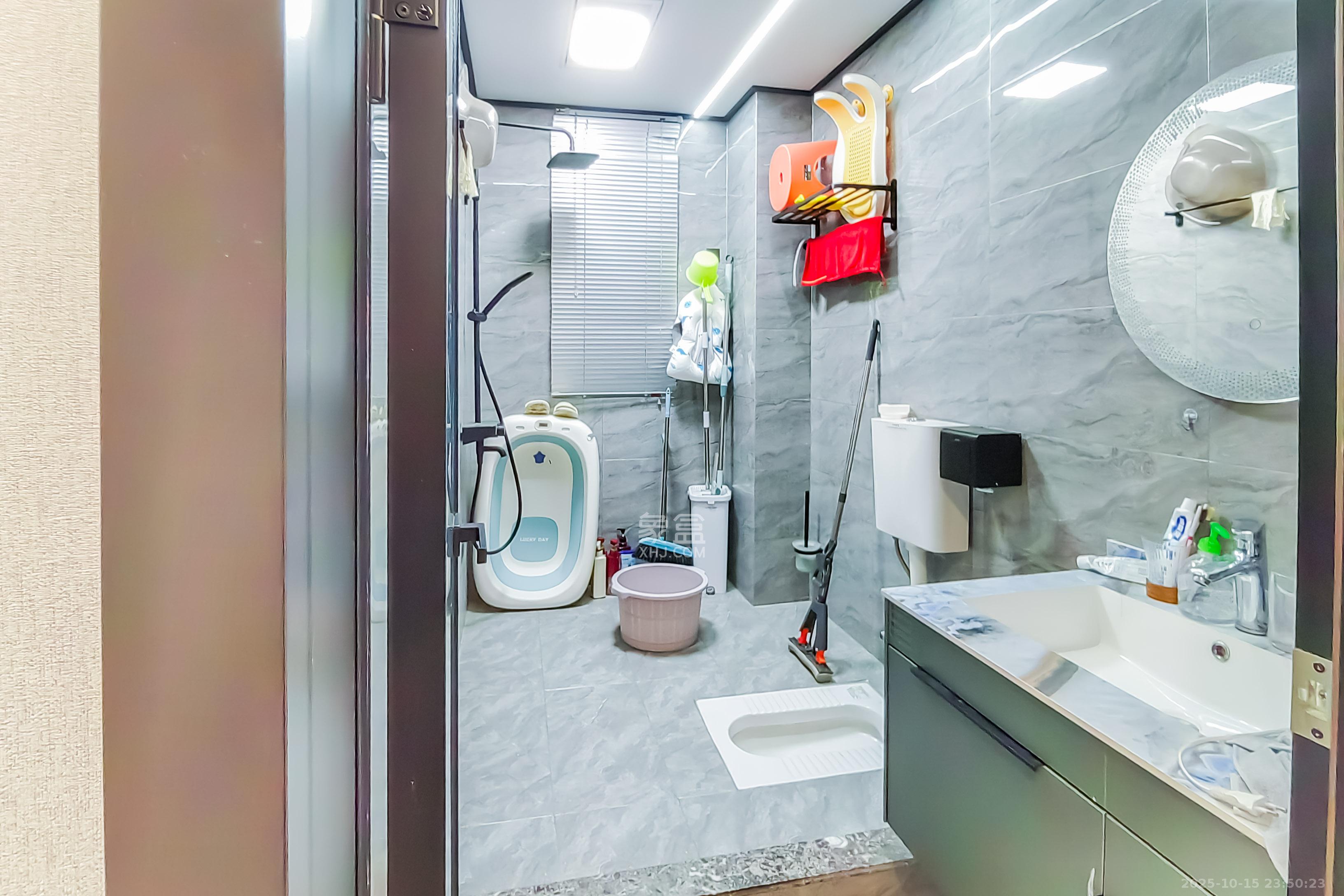 中天星耀城  3室2厅2卫    112.0万 中天星耀城  3室2厅2卫    112.0万卧室