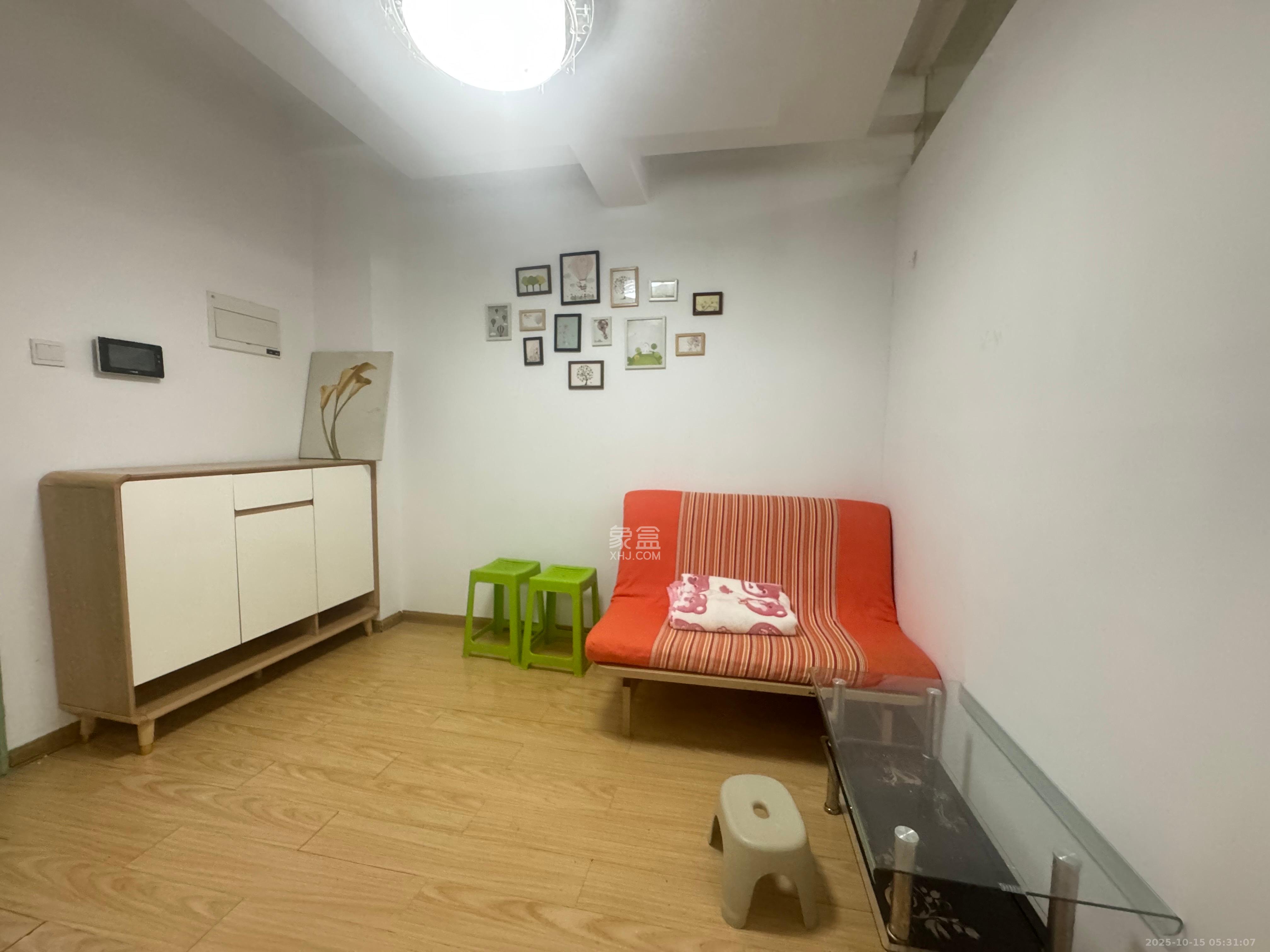 万博汇 1室1厅1卫 1600.0元/月 万博汇 1室1厅1卫 1600.0元/月室内图