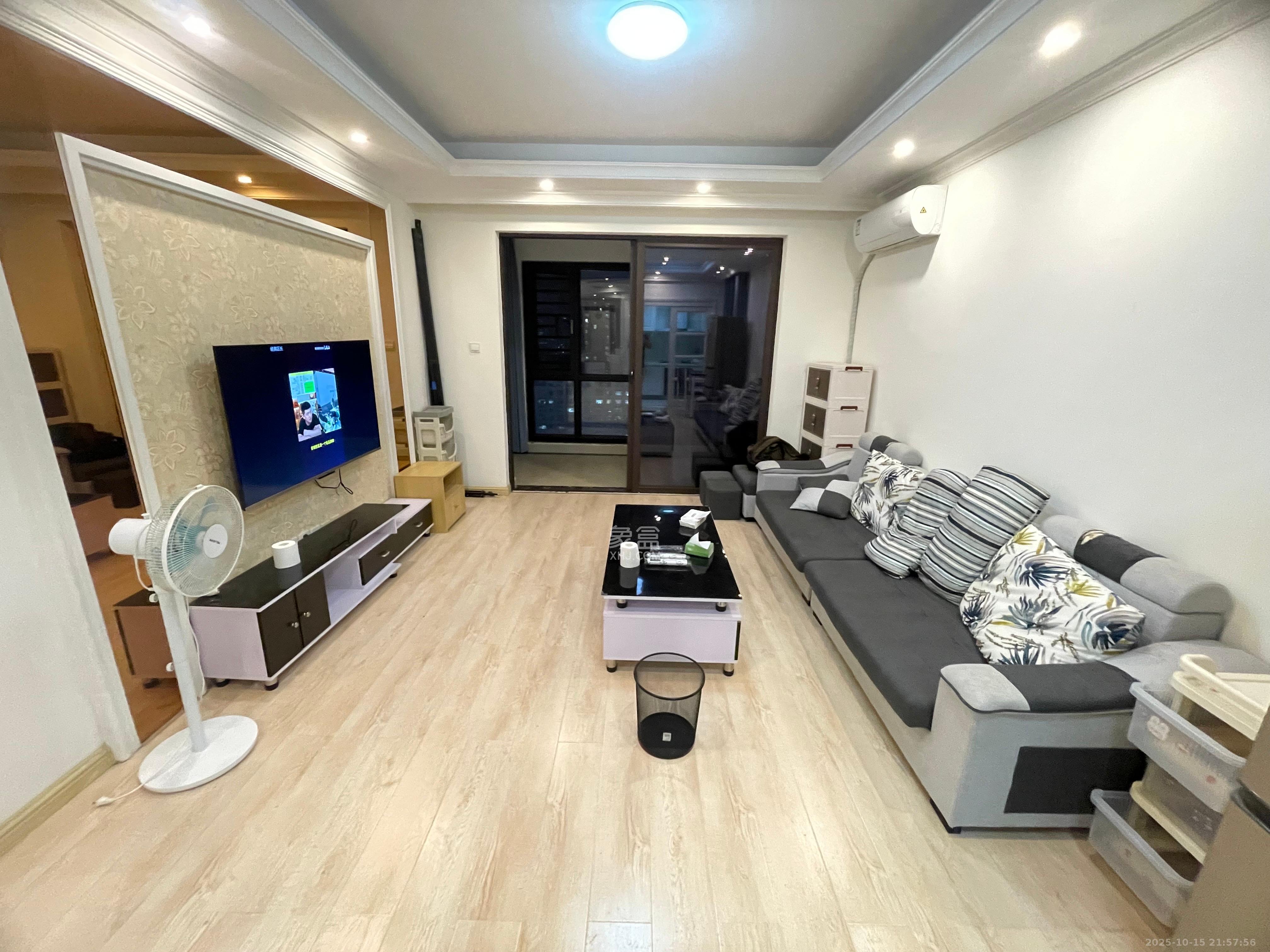 五江天街北区 2室2厅1卫 2400.0元/月 五江天街北区 2室2厅1卫 2400.0元/月室内图