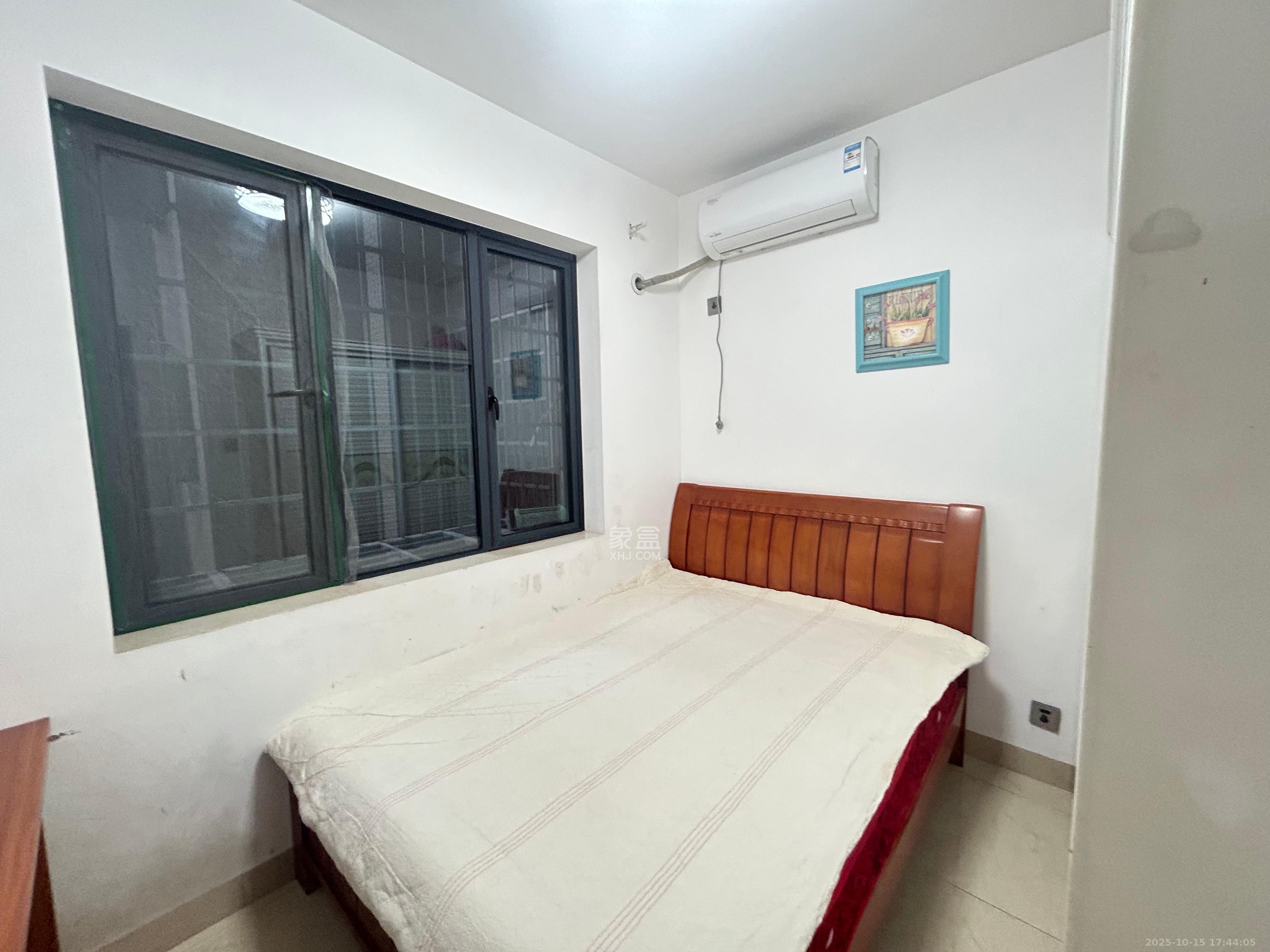 湘桥佳苑  3室2厅1卫    2400.0元/月室内图