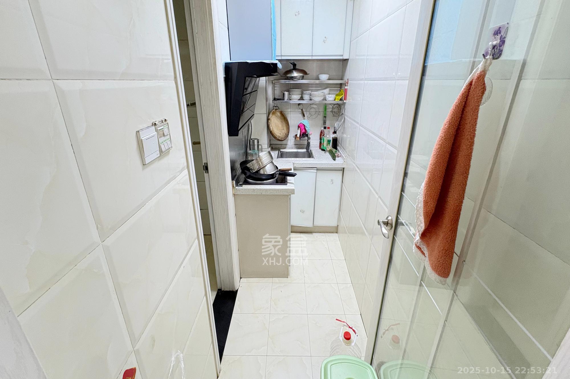 凯通国际城（凯通朝庭）  3室1厅1卫    80.0万厨房