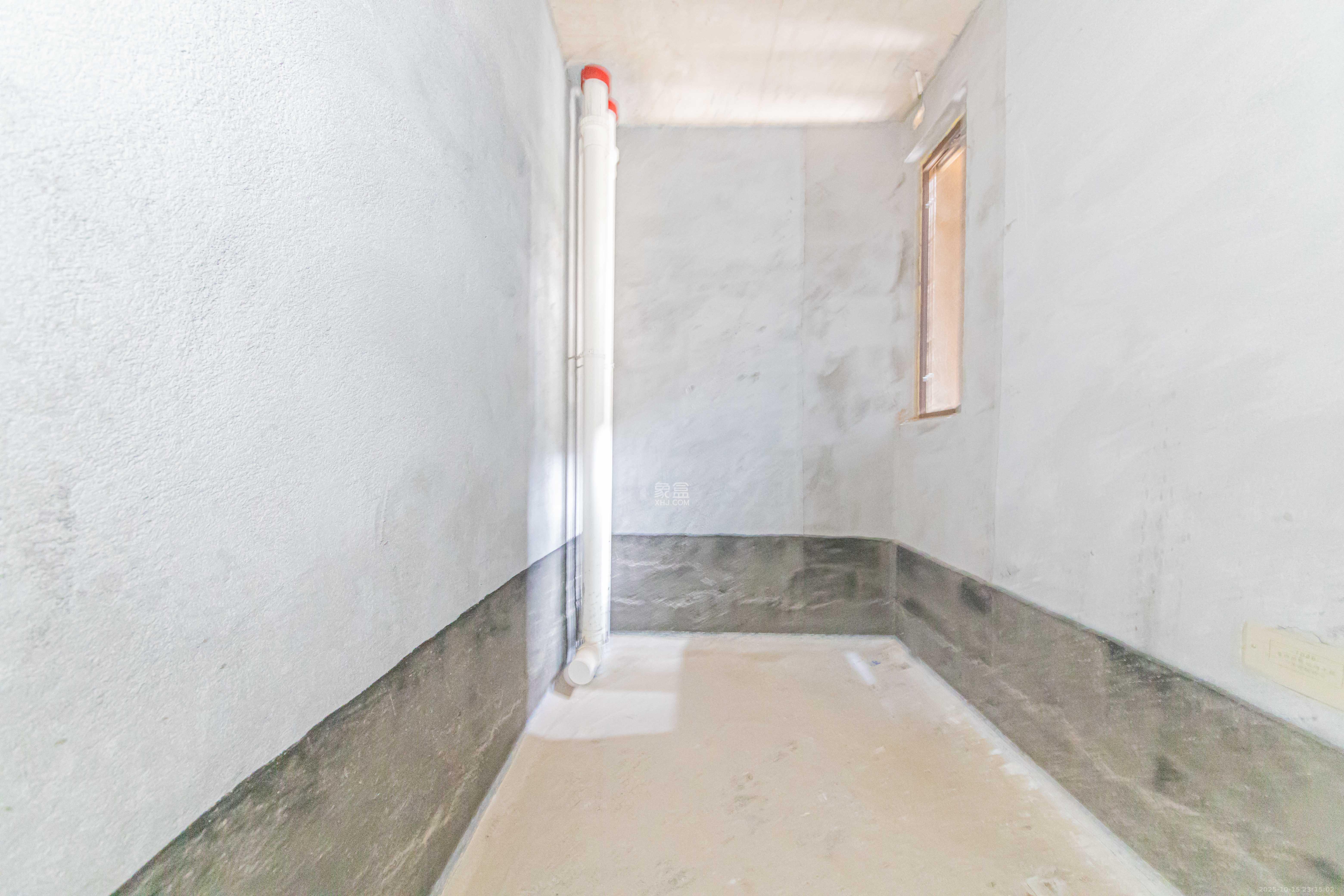 大唐印象三期御玺  4室2厅2卫    120.0万卫生间