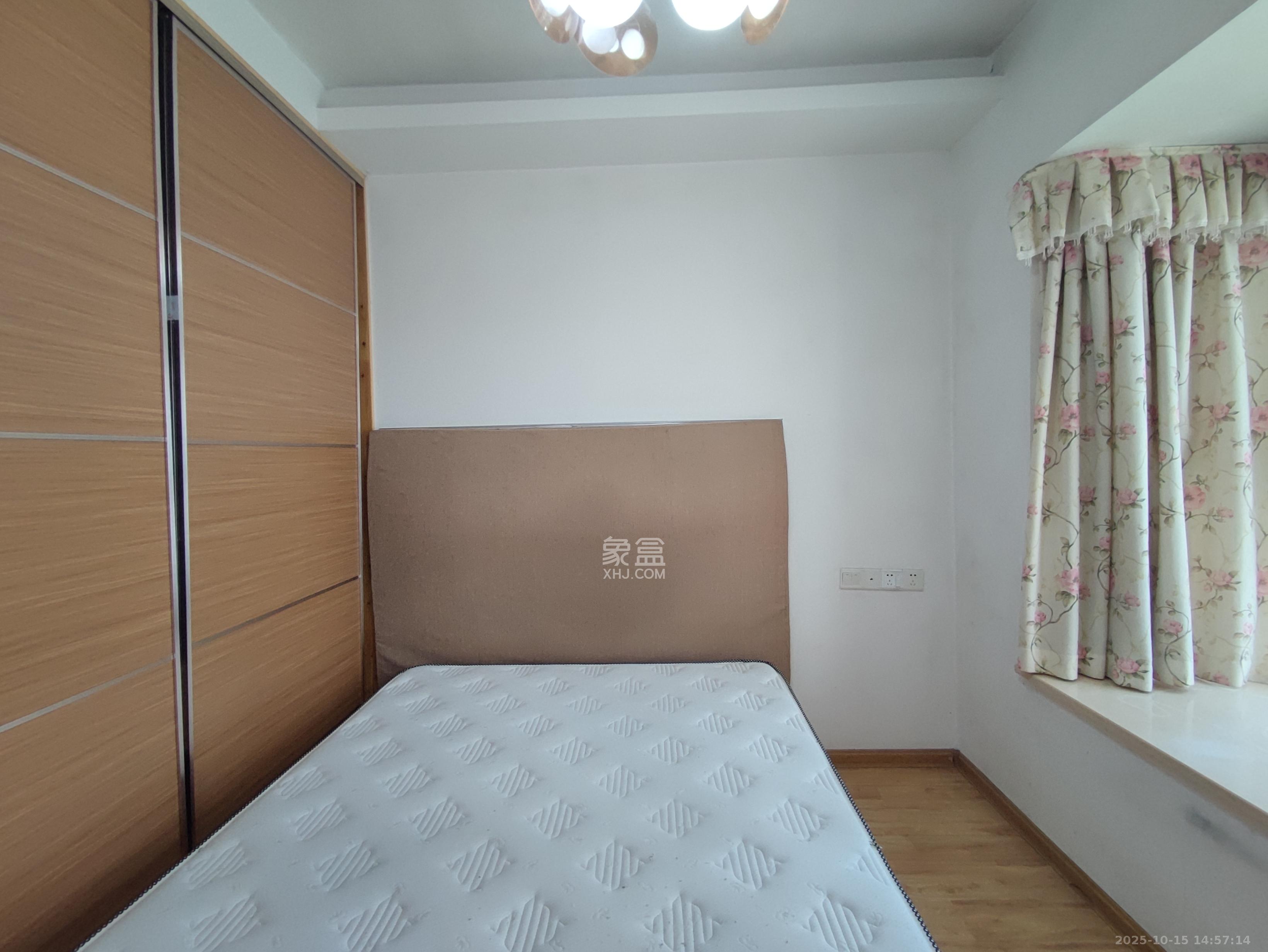 佳美星城  2室1厅1卫    1600.0元/月室内图