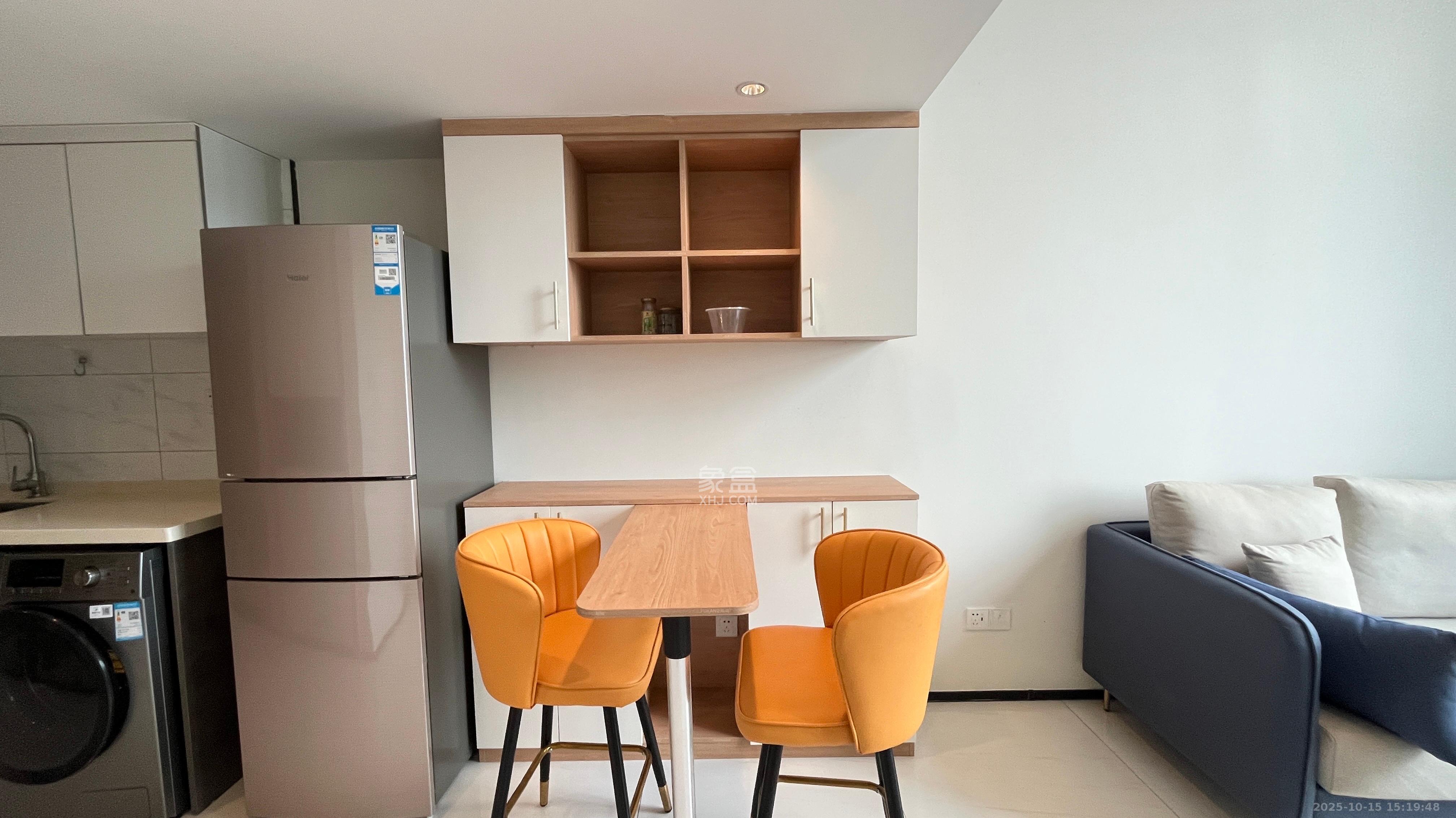 藏珑湖上公馆  1室1厅1卫    2800.0元/月室内图