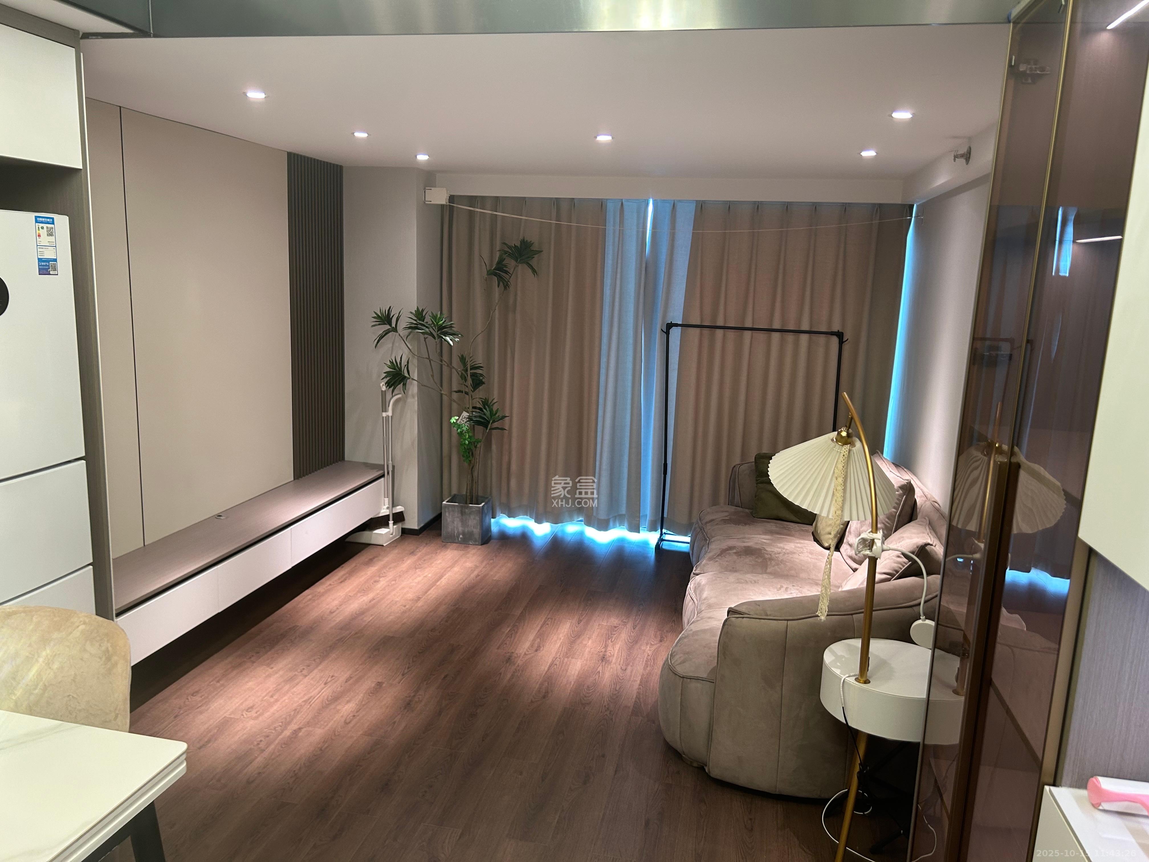 达美寰宇中心  2室1厅1卫    3800.0元/月室内图