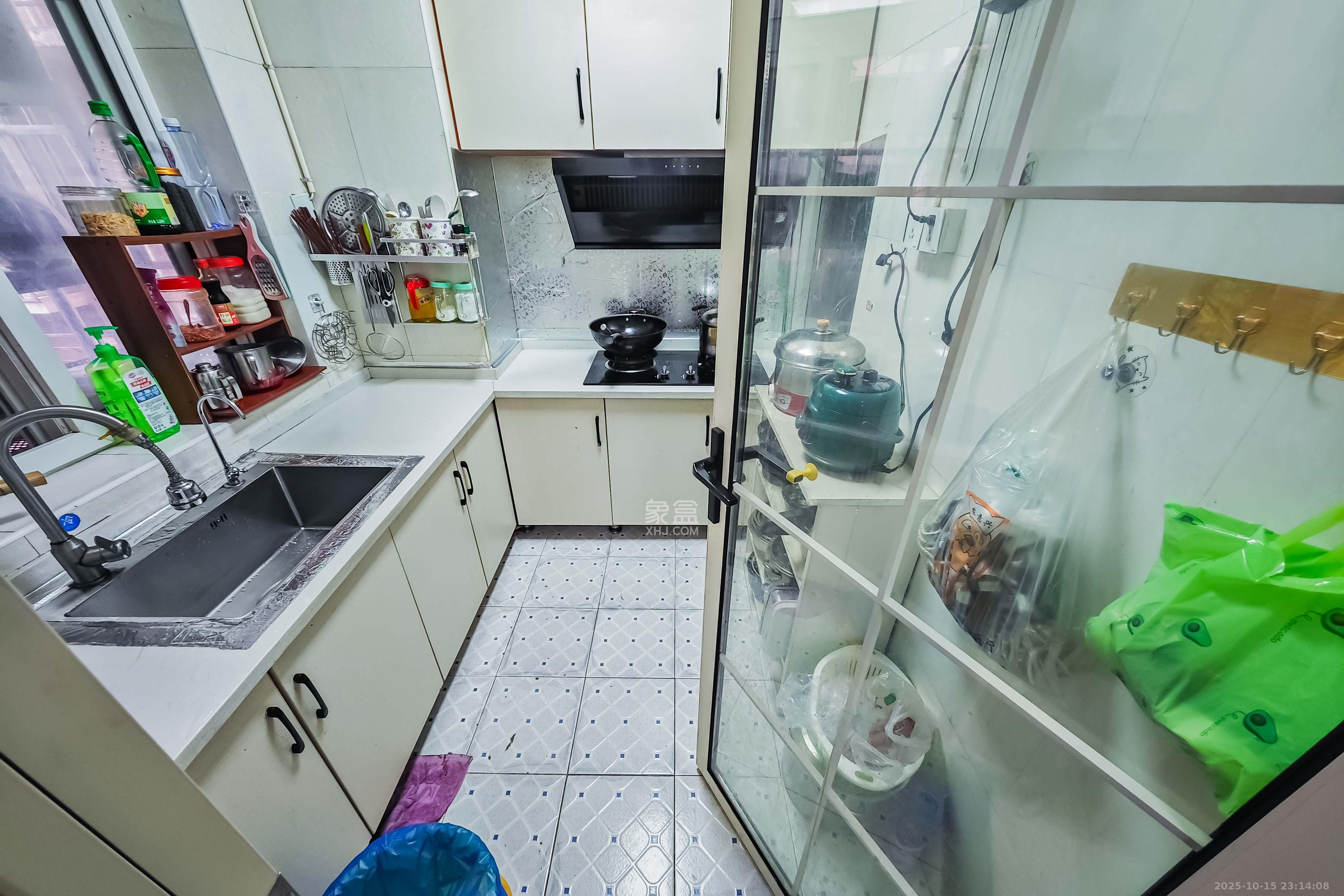 黎郡新宇康景园  2室2厅1卫    50.0万厨房