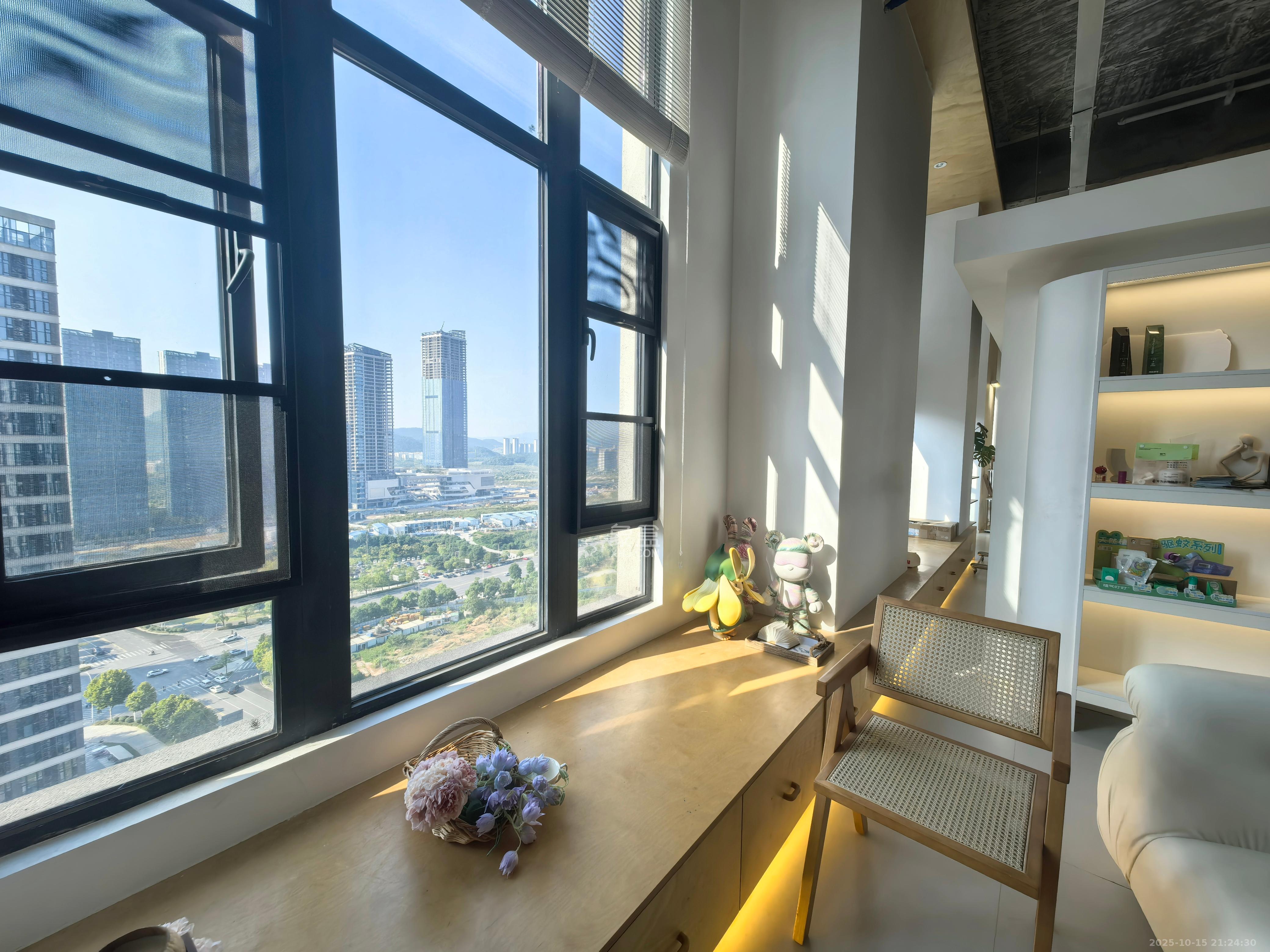 中海阅溪府  2室1厅1卫    1600.0元/月 中海阅溪府  2室1厅1卫    1600.0元/月室内图