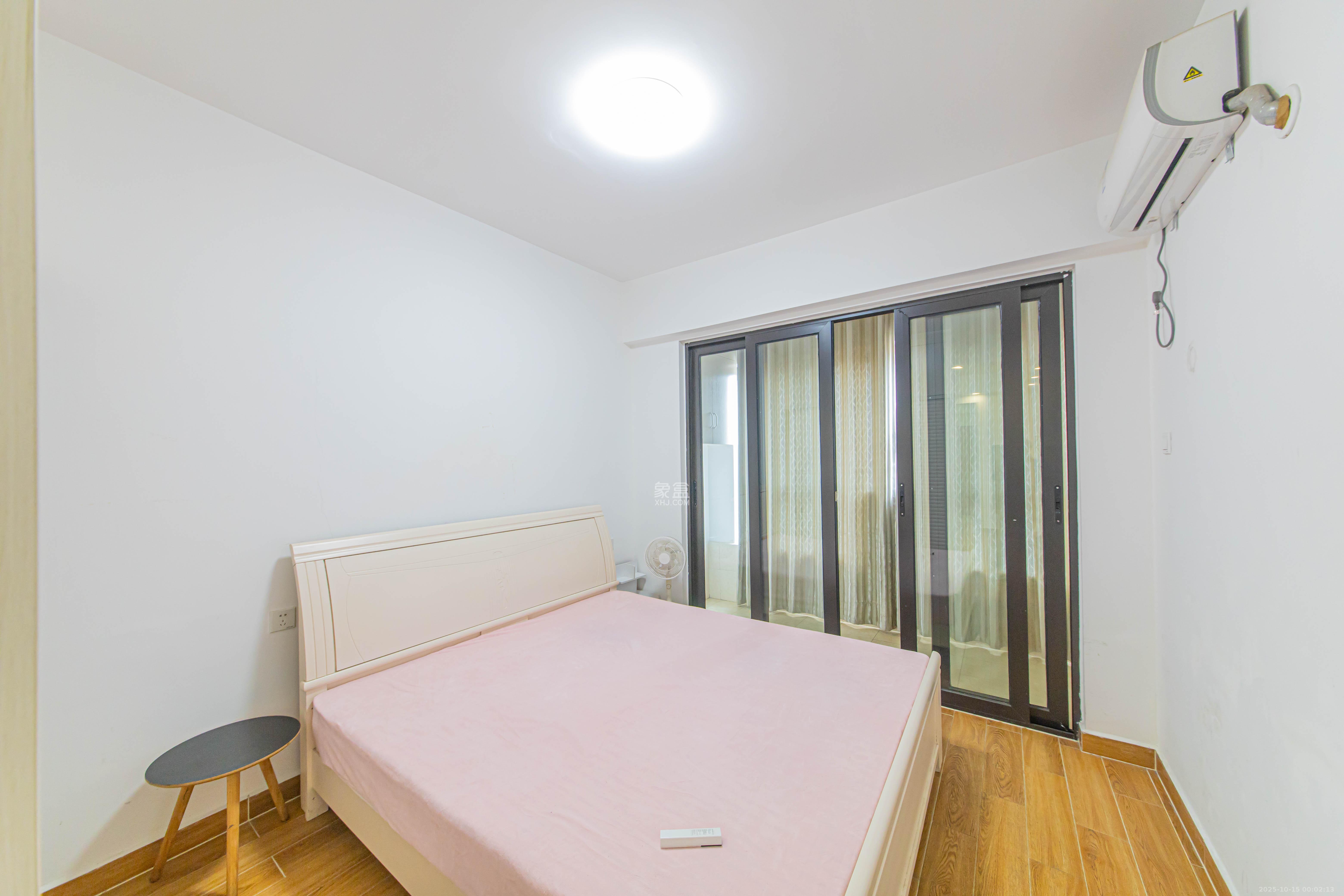 中信凯旋蓝岸(中信新城三期) 1室1厅1卫 30.0万 中信凯旋蓝岸(中信新城三期) 1室1厅1卫 30.0万卧室