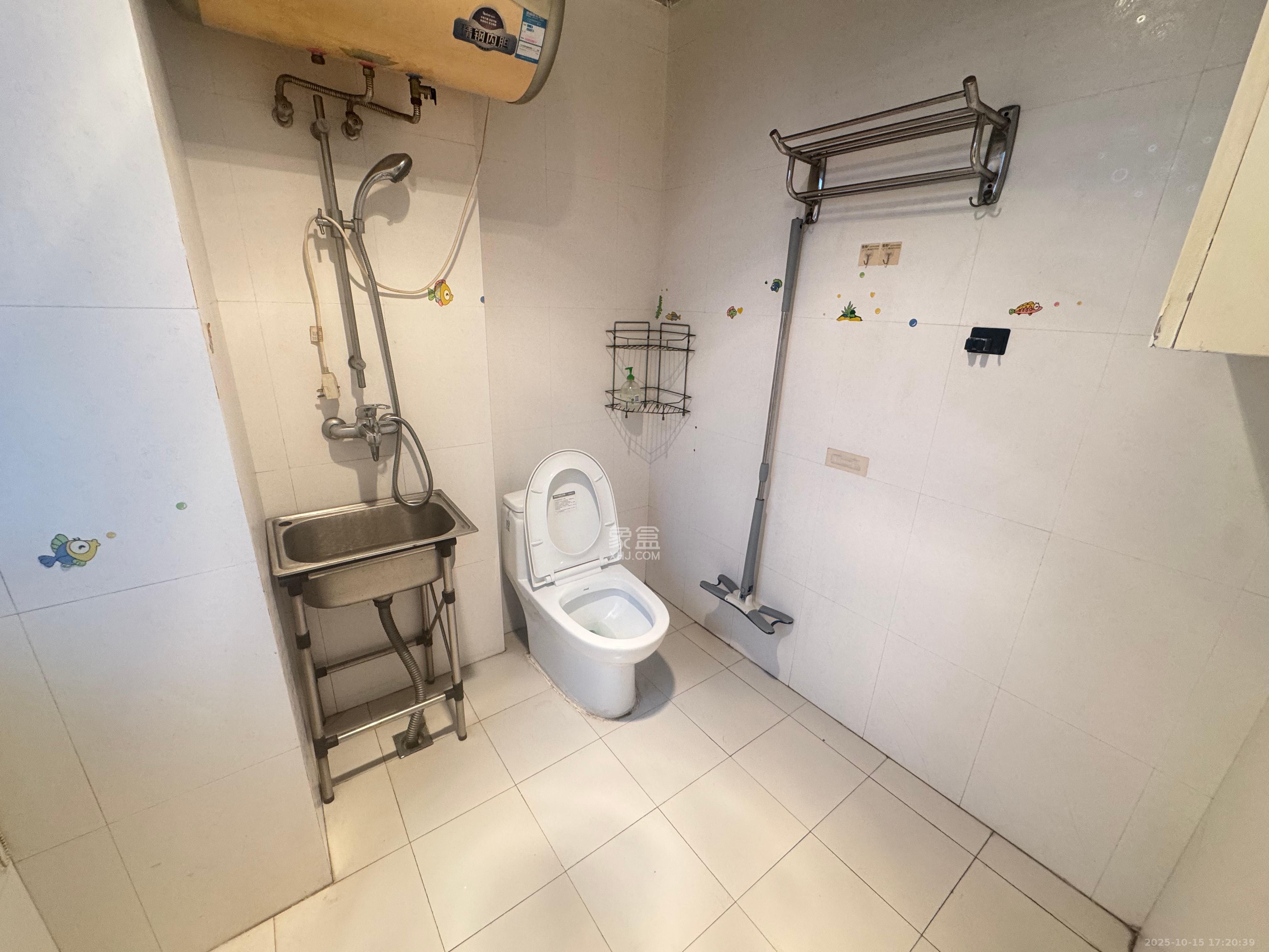 智邦家园 3室1厅1卫 3800.0元/月 智邦家园 3室1厅1卫 3800.0元/月室内图