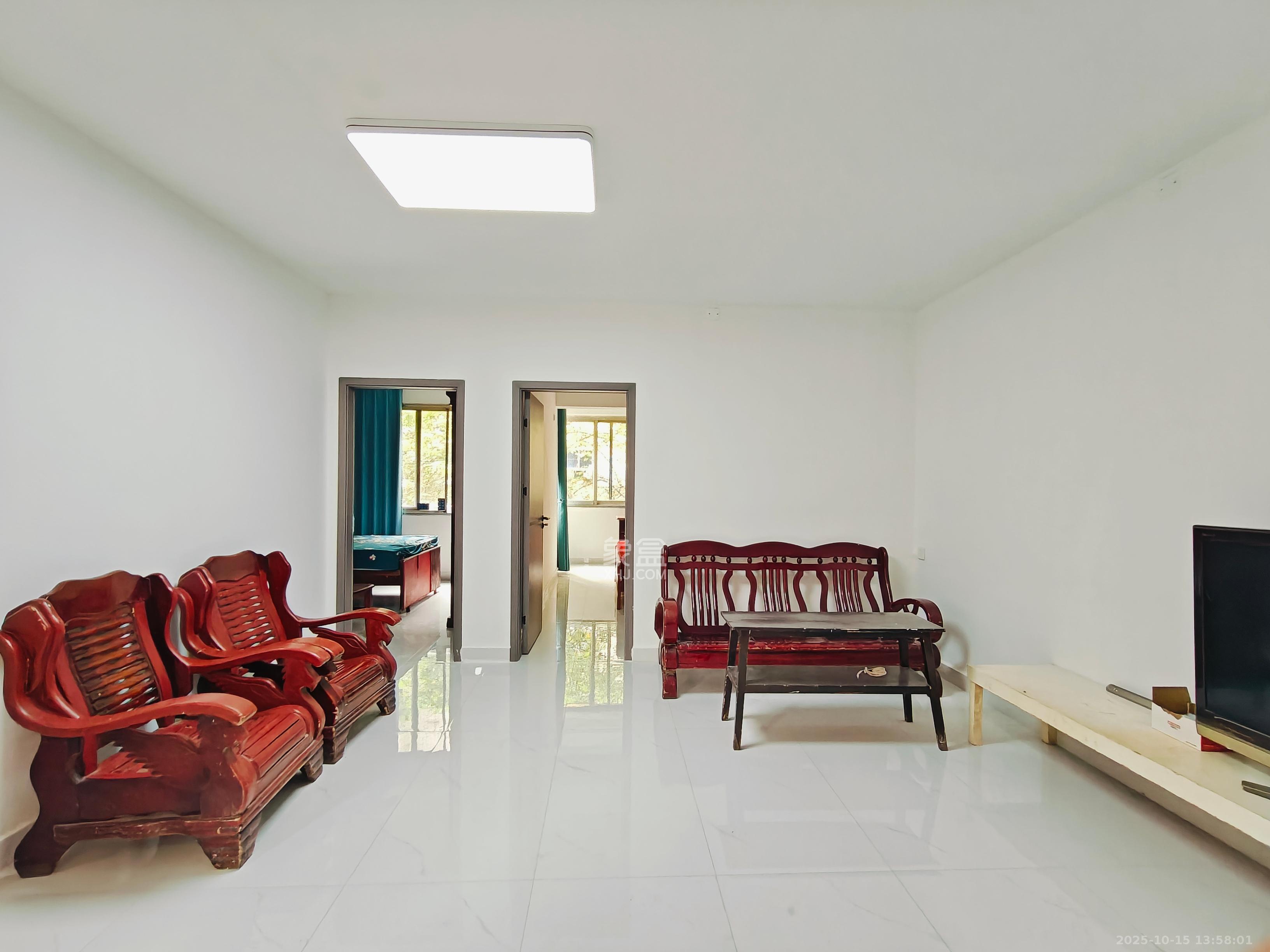 向韶村  3室1厅1卫    2300.0元/月 向韶村  3室1厅1卫    2300.0元/月