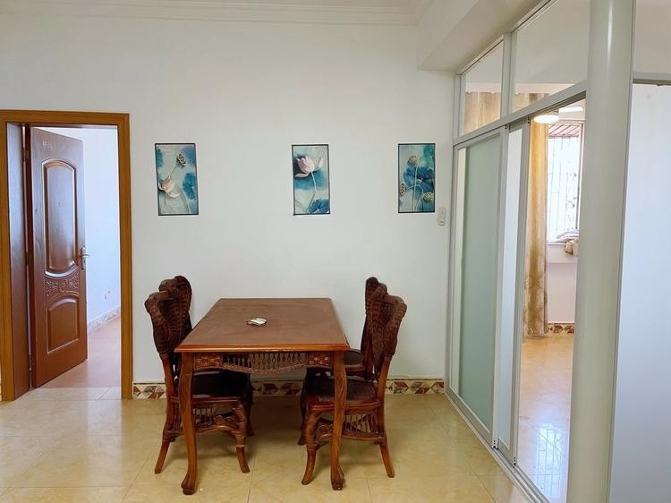 裕兴大厦  3室2厅1卫    1800.0元/月室内图