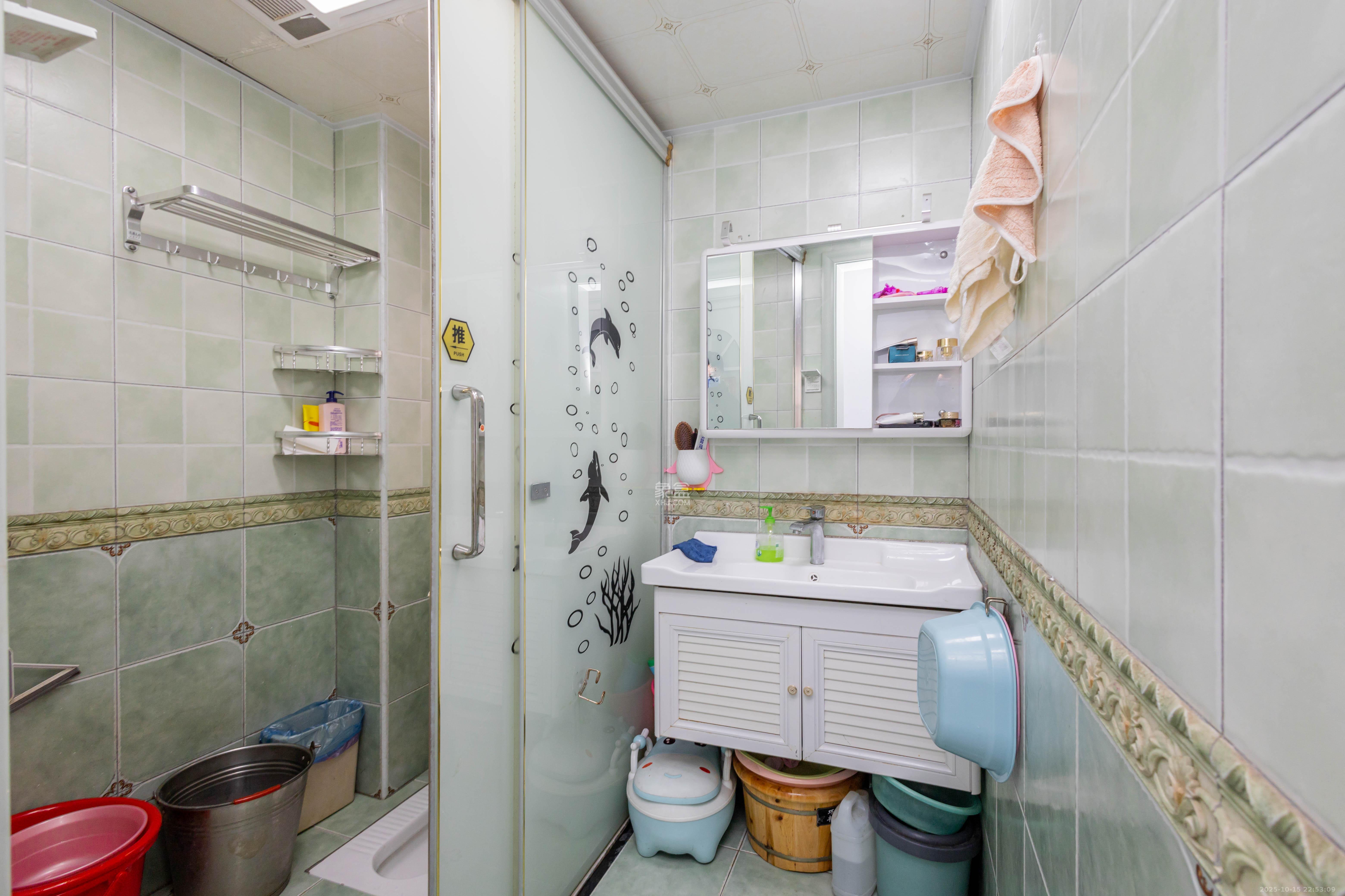 高林仕家 3室2厅1卫 51.8万 高林仕家 3室2厅1卫 51.8万卫生间