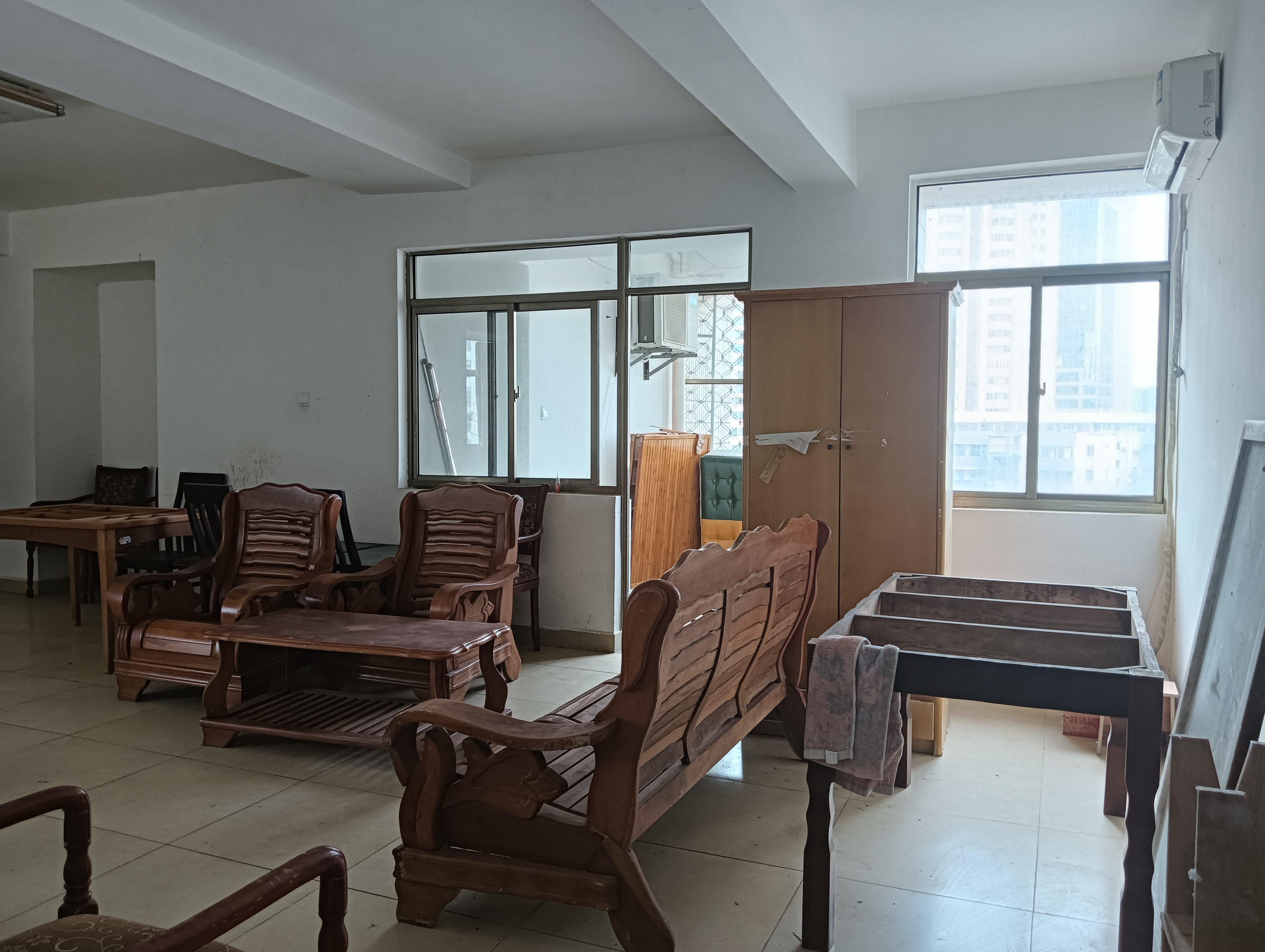 金融花园  4室2厅2卫    3000.0元/月 金融花园  4室2厅2卫    3000.0元/月