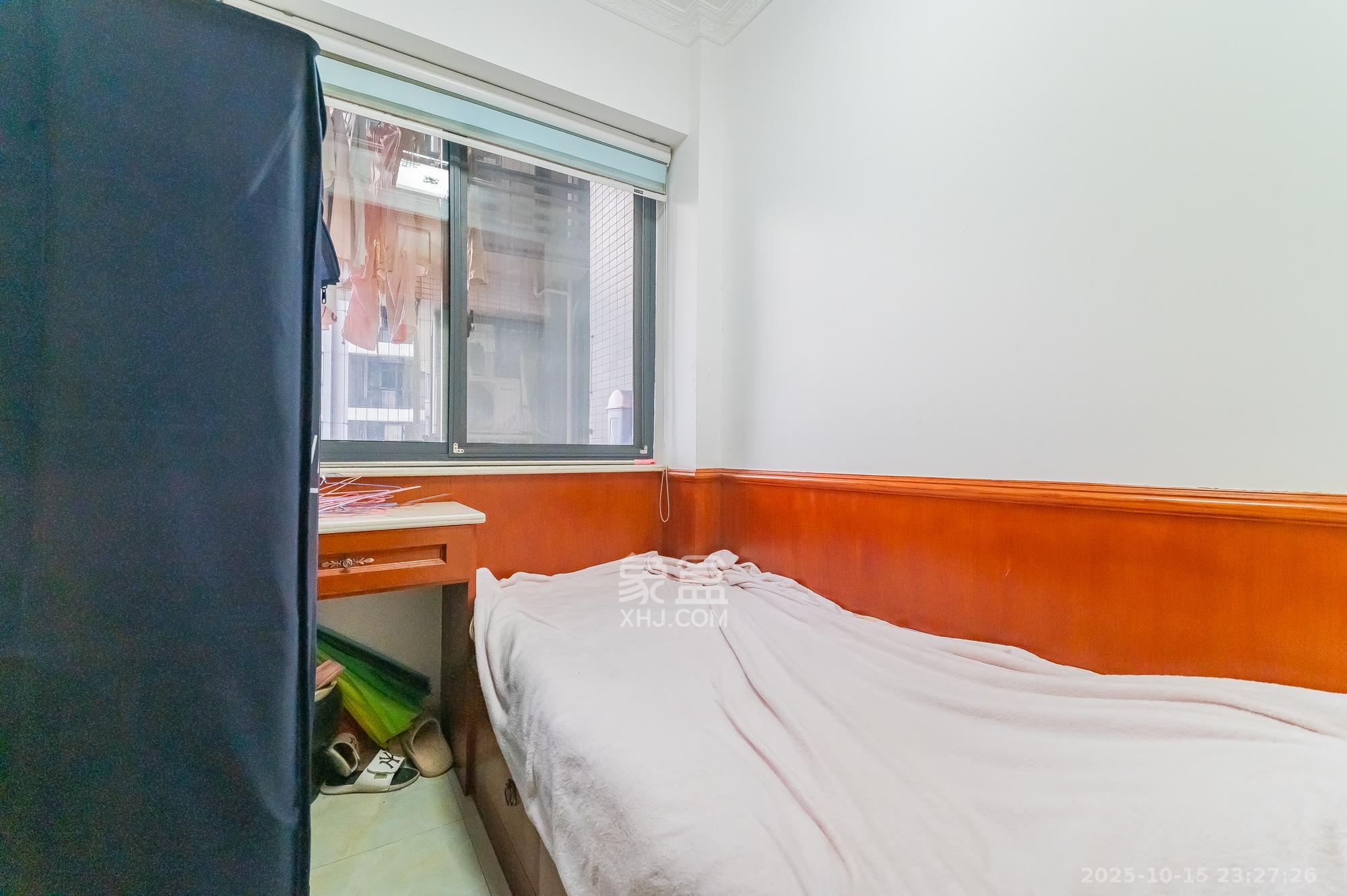 恒基凯旋门一二期  3室2厅1卫    74.0万卧室