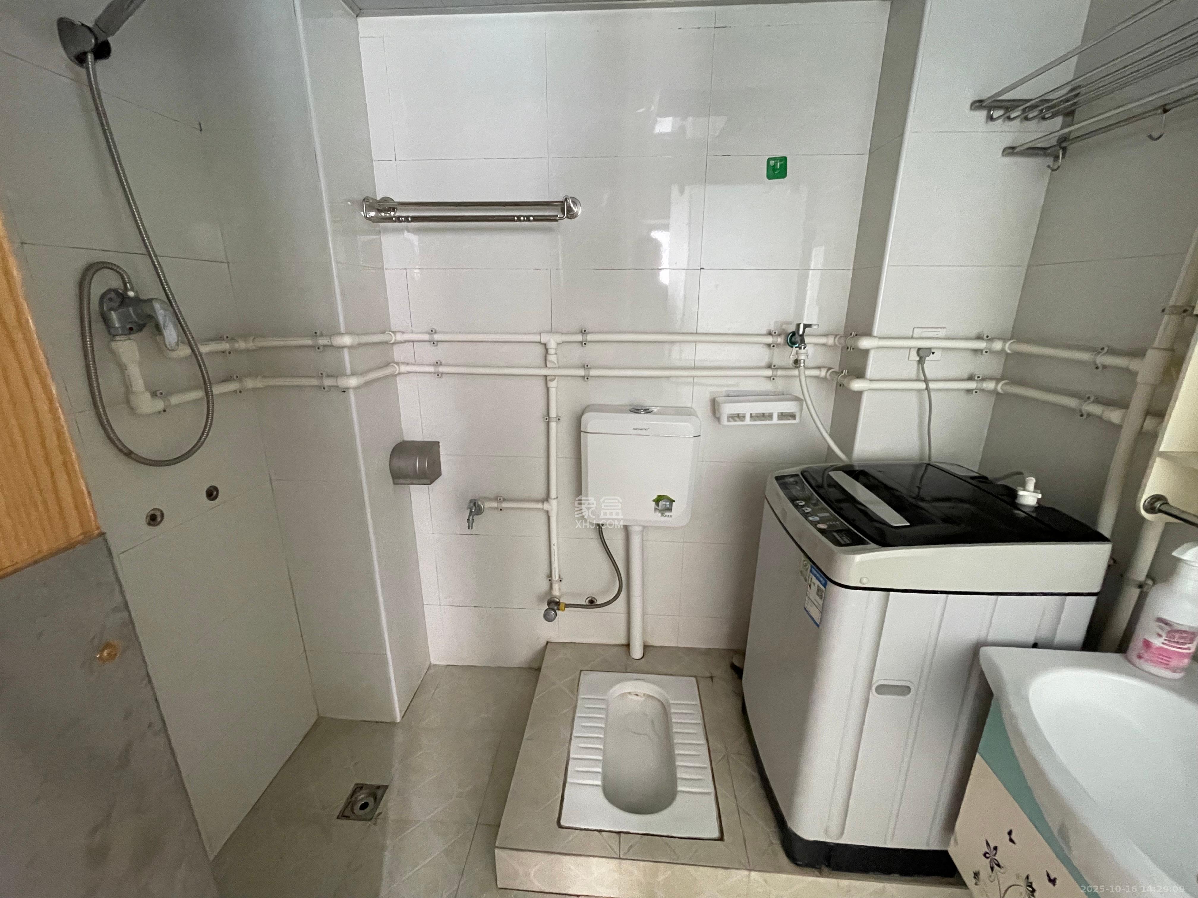 锦泰东环国际 1室1厅1卫 1600.0元/月 锦泰东环国际 1室1厅1卫 1600.0元/月室内图