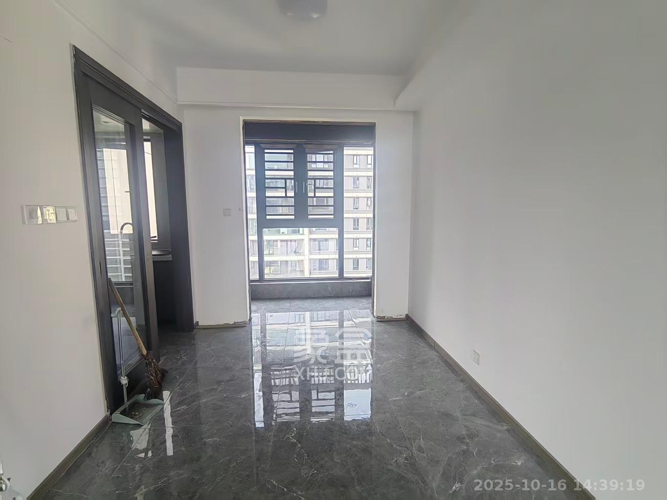 越秀湘江星汇城三期  4室2厅2卫    3500.0元/月室内图