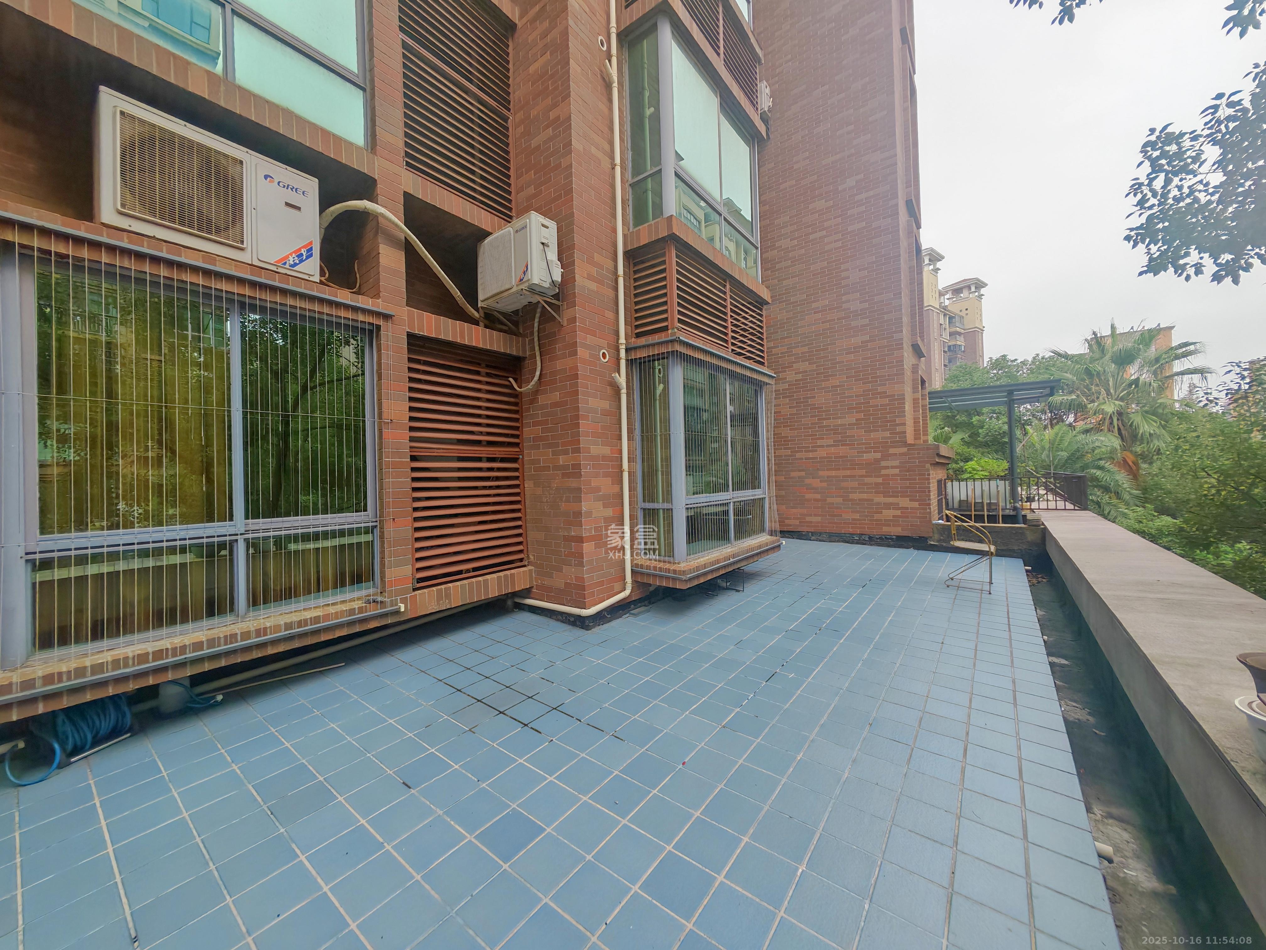 夏威夷碧水春城（碧桂园城市花园）  3室2厅2卫    3500.0元/月室内图