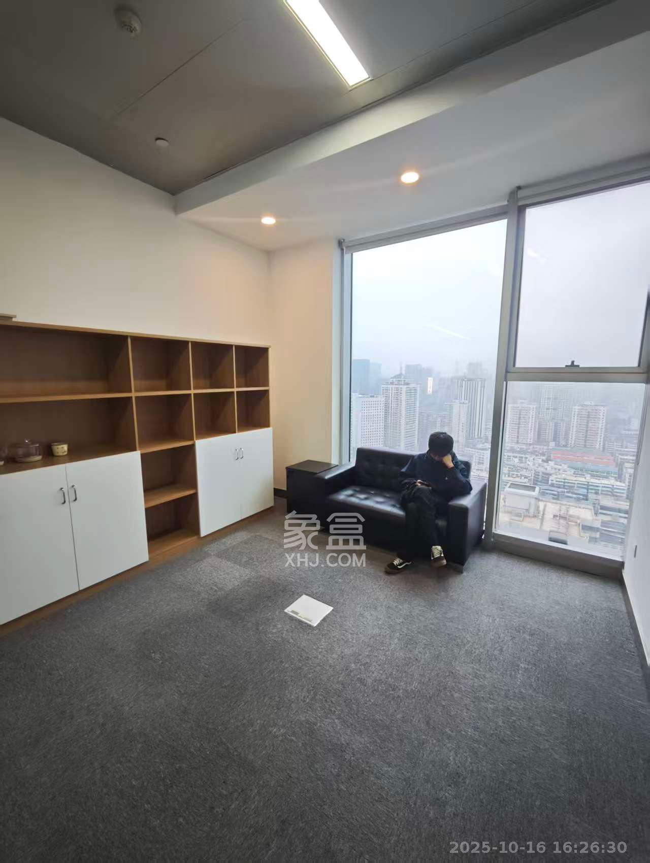 中隆国际嘉熙中心   240.25㎡      16000.0元/月室内图