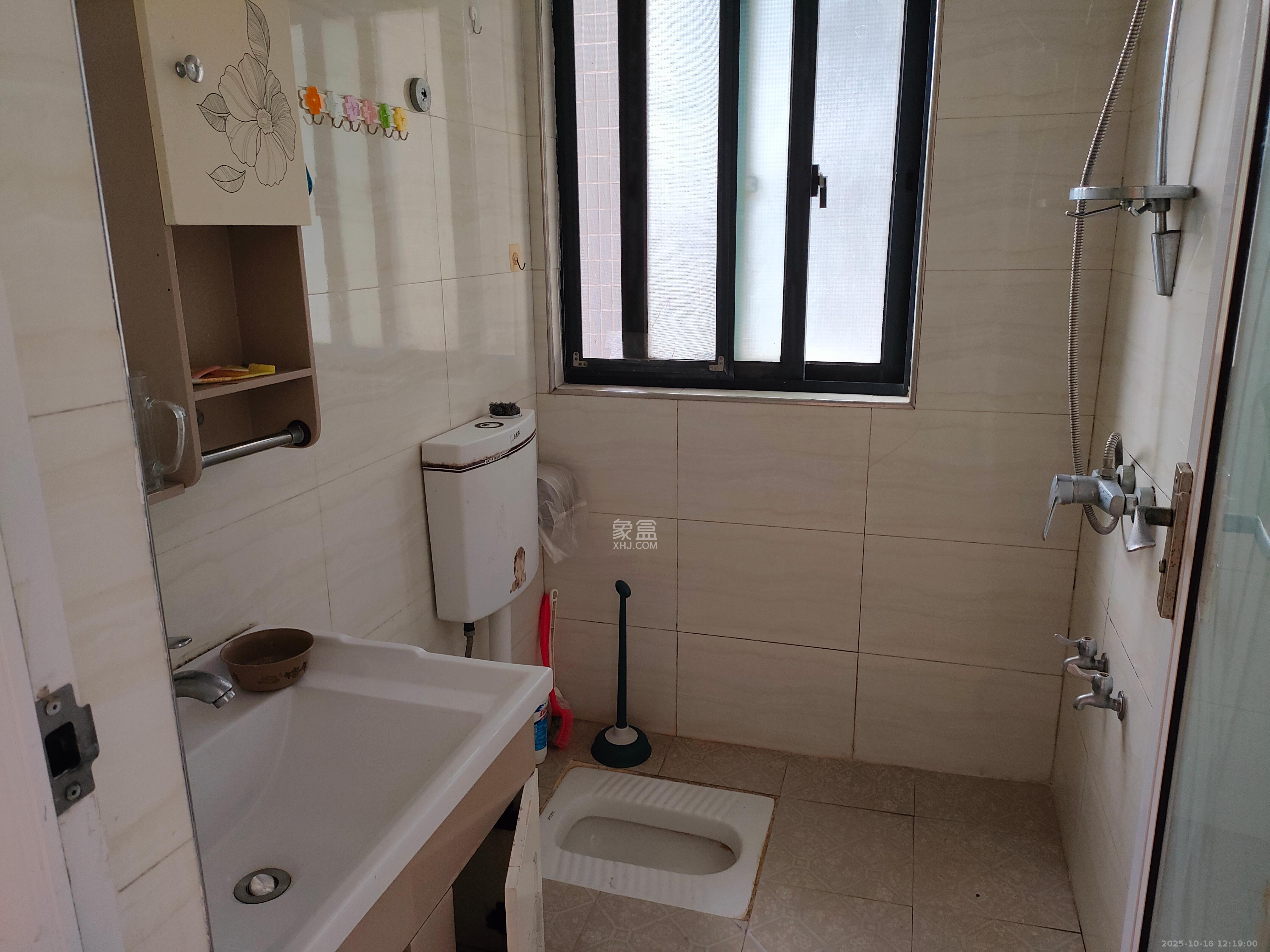 城南故事家园  3室1厅1卫    1500.0元/月室内图