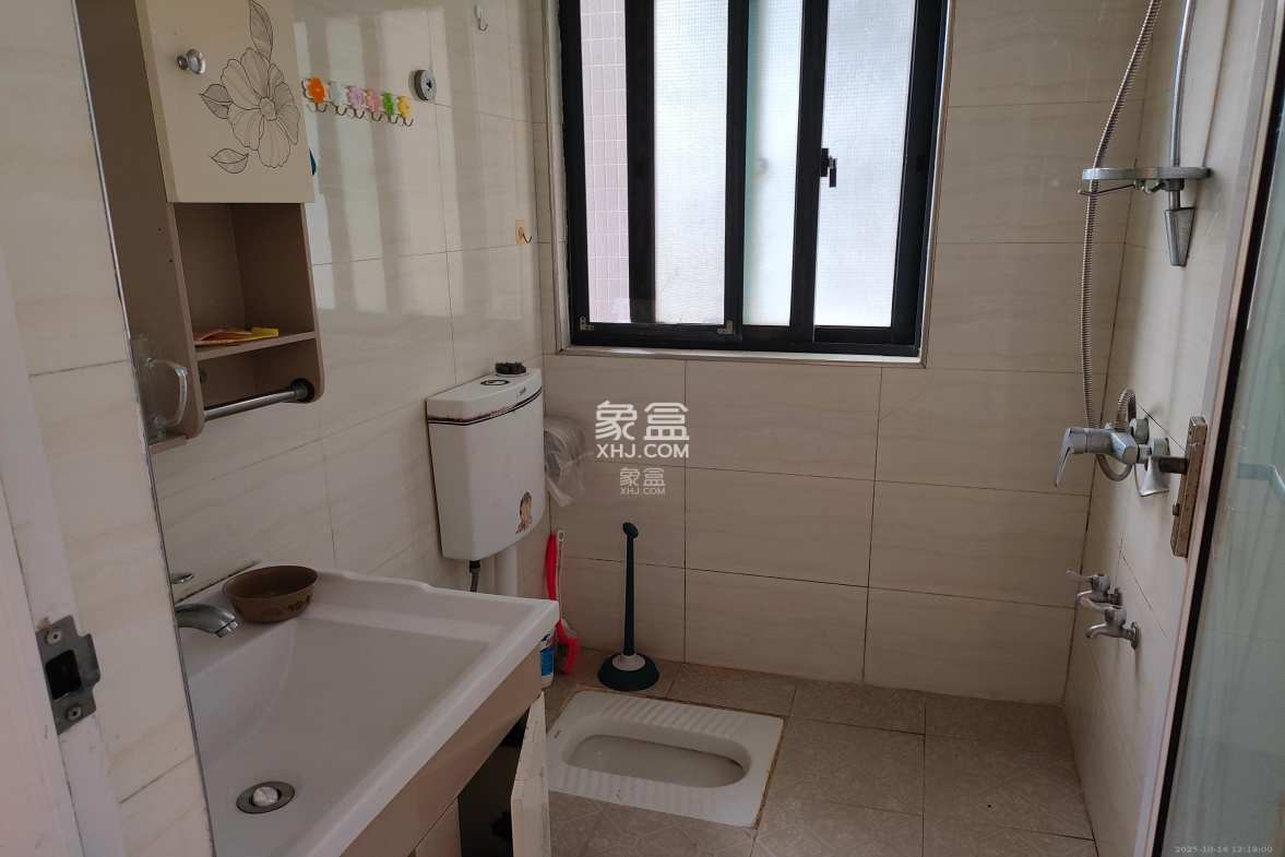 城南故事家园  3室1厅1卫    1500.0元/月 城南故事家园  3室1厅1卫    1500.0元/月室内图