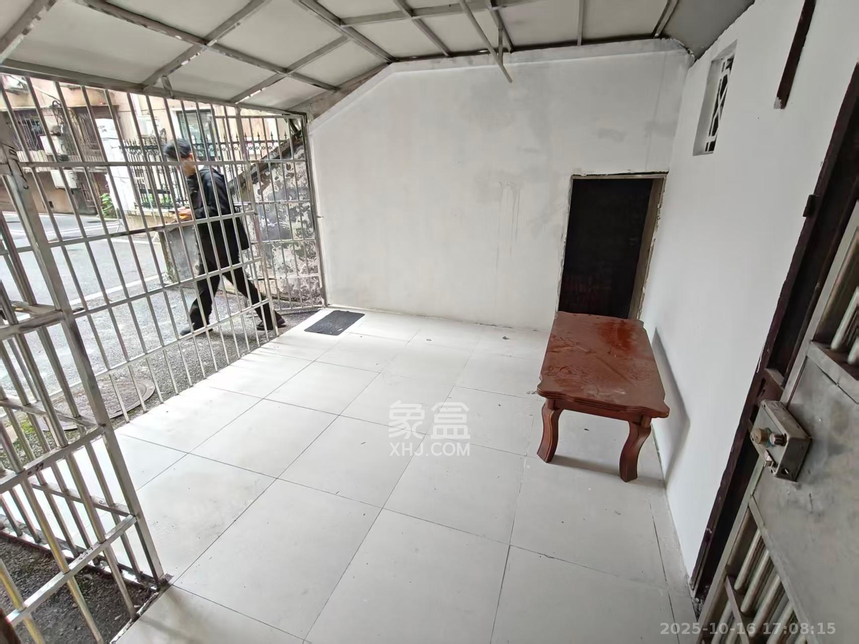 湖南第六工程有限公司机关小区（六公司机关大院）  1室0厅0卫    1500.0元/月